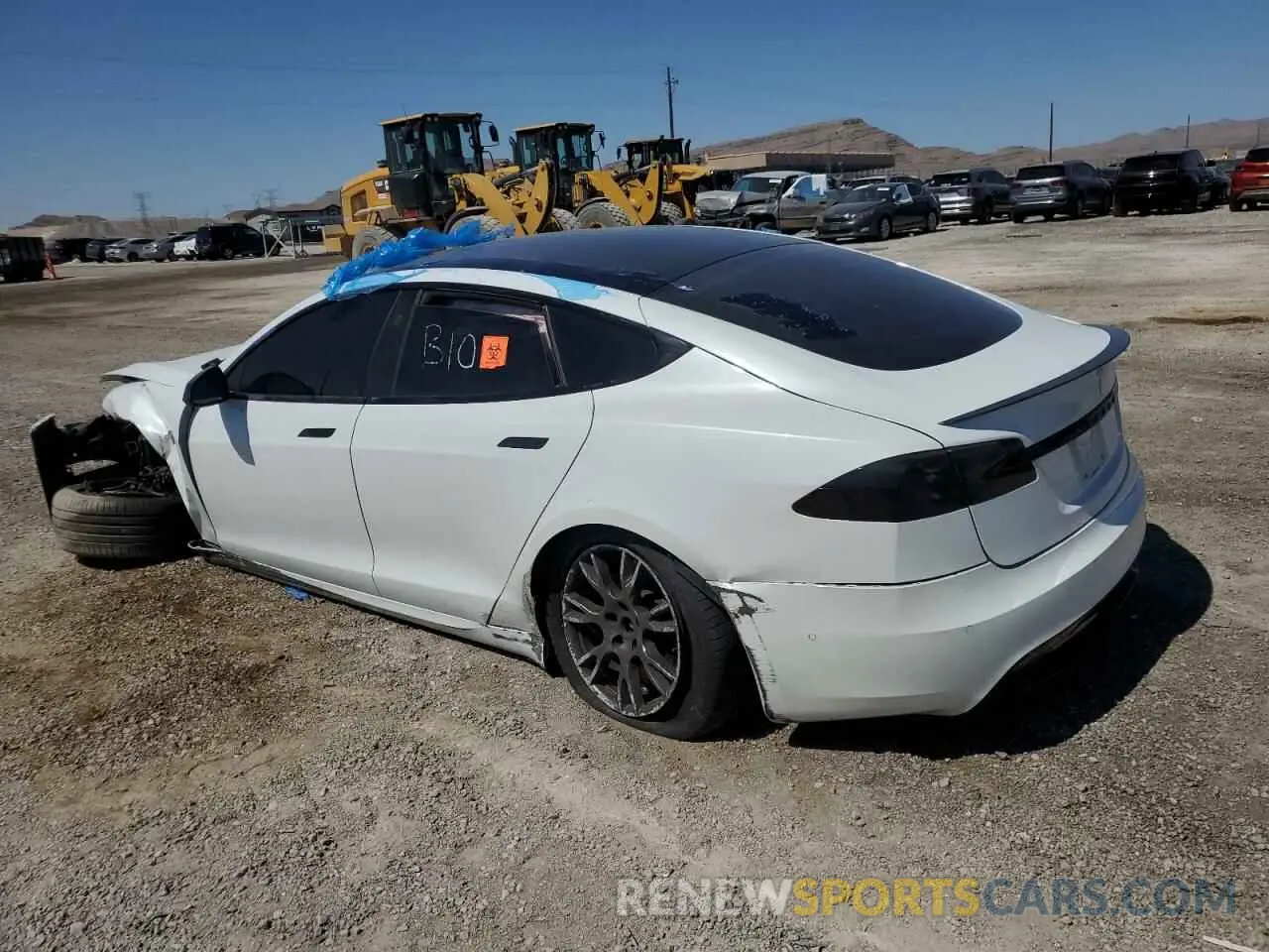 2 fotografías del automóvil dañado 5YJSA1E62MF442617 TESLA MODEL S 2021