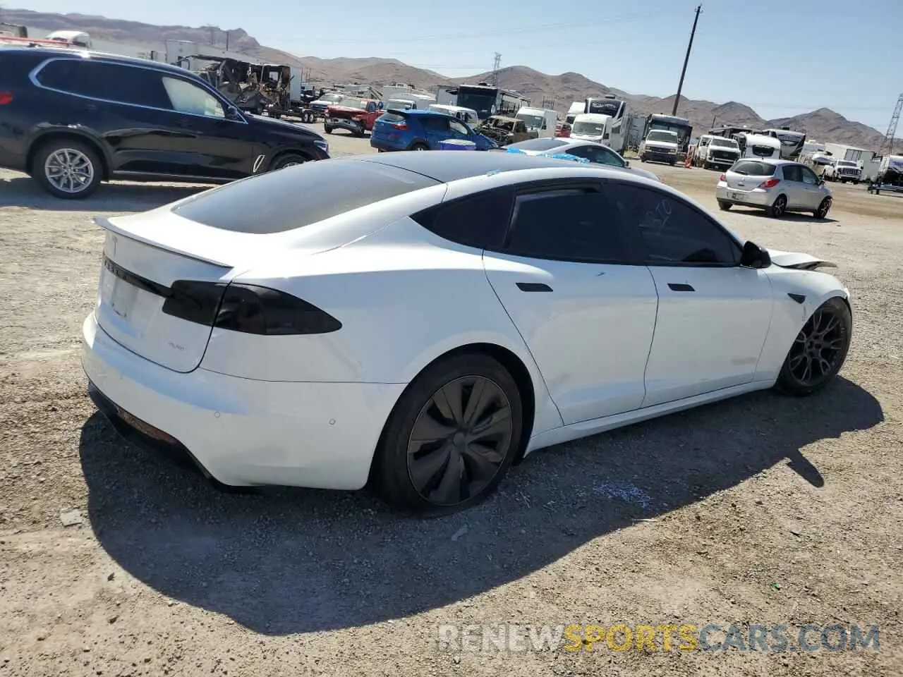 3 fotografías del automóvil dañado 5YJSA1E62MF442617 TESLA MODEL S 2021