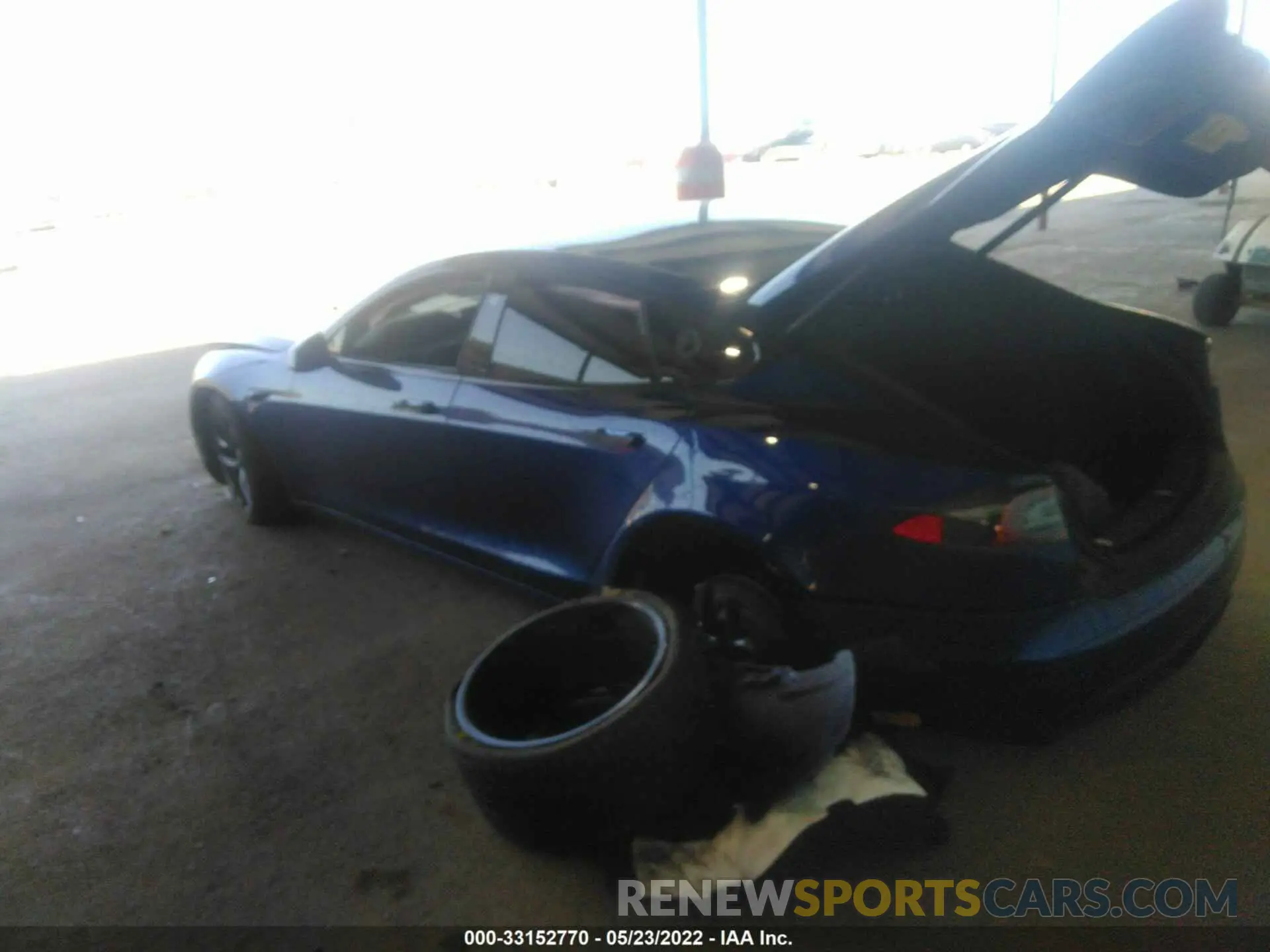 3 fotografías del automóvil dañado 5YJSA1E62MF442763 TESLA MODEL S 2021