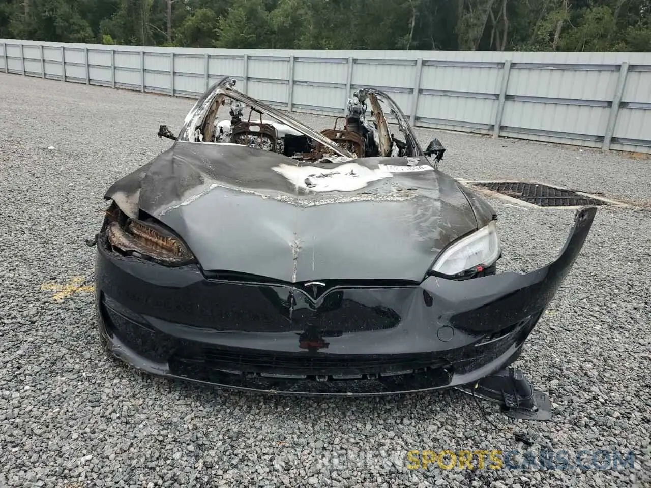 5 fotografías del automóvil dañado 5YJSA1E63MF452301 TESLA MODEL S 2021