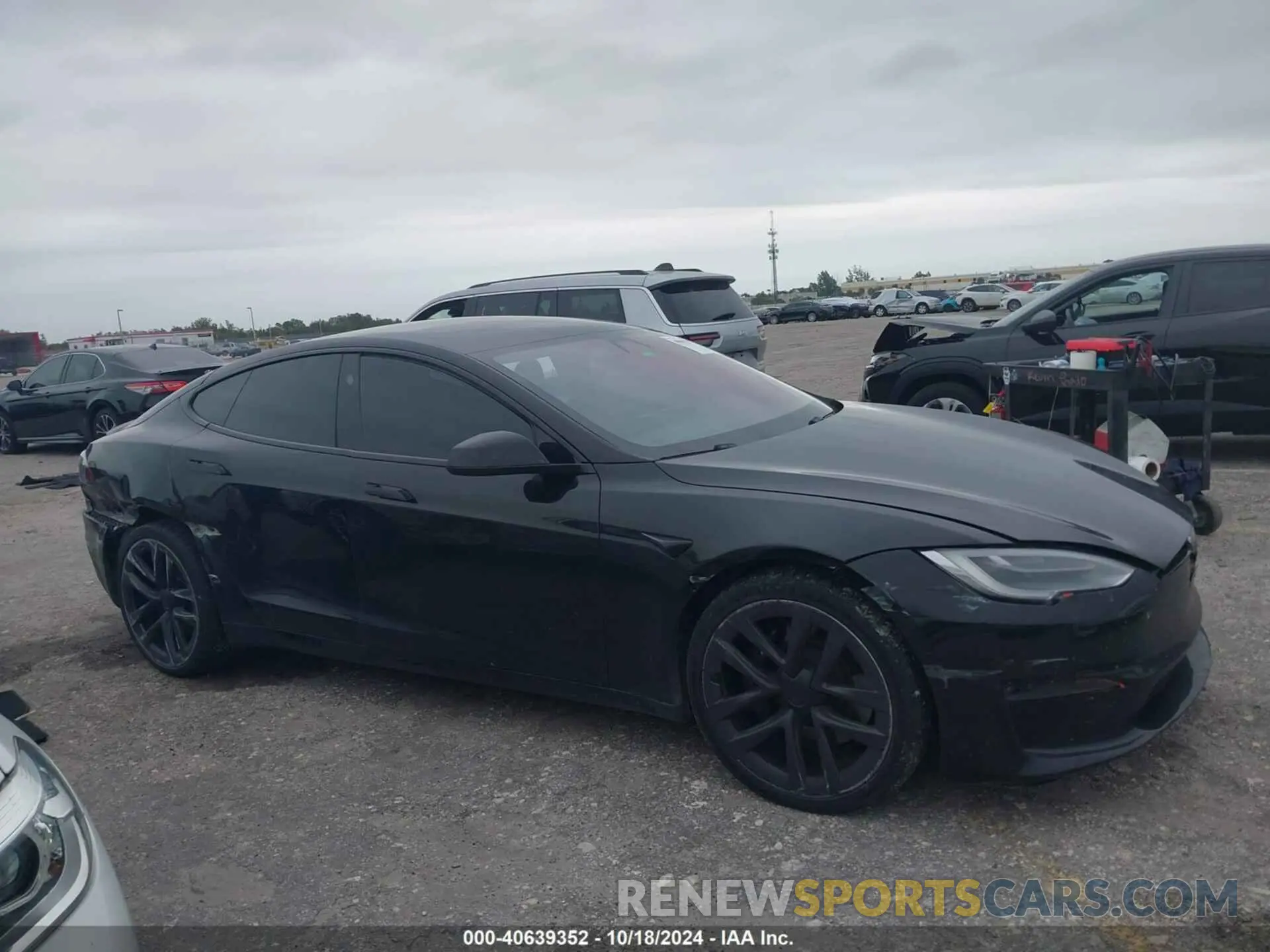 12 fotografías del automóvil dañado 5YJSA1E64MF441095 TESLA MODEL S 2021