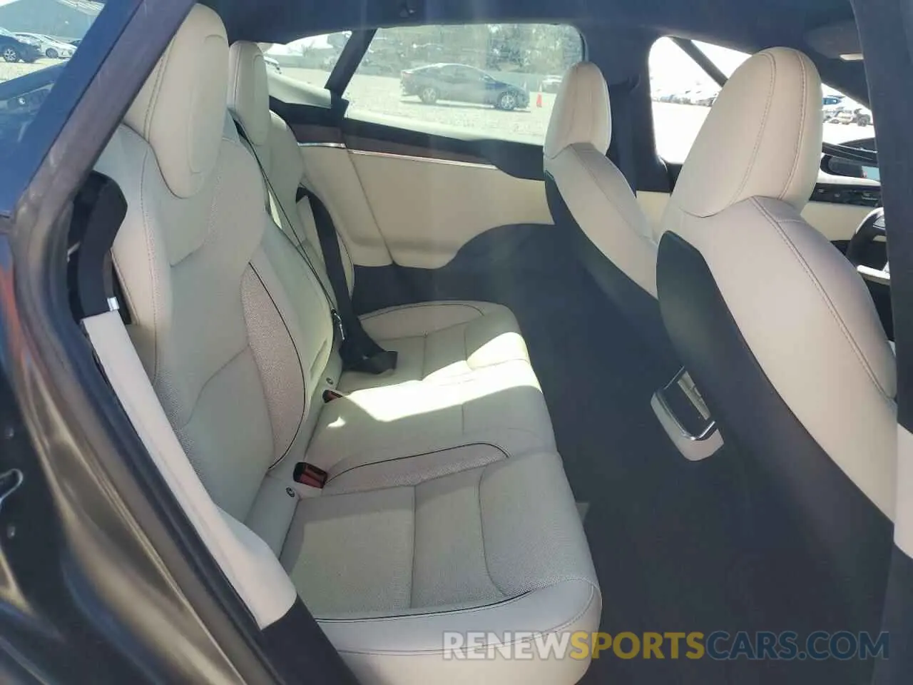 11 fotografías del automóvil dañado 5YJSA1E64MF451576 TESLA MODEL S 2021