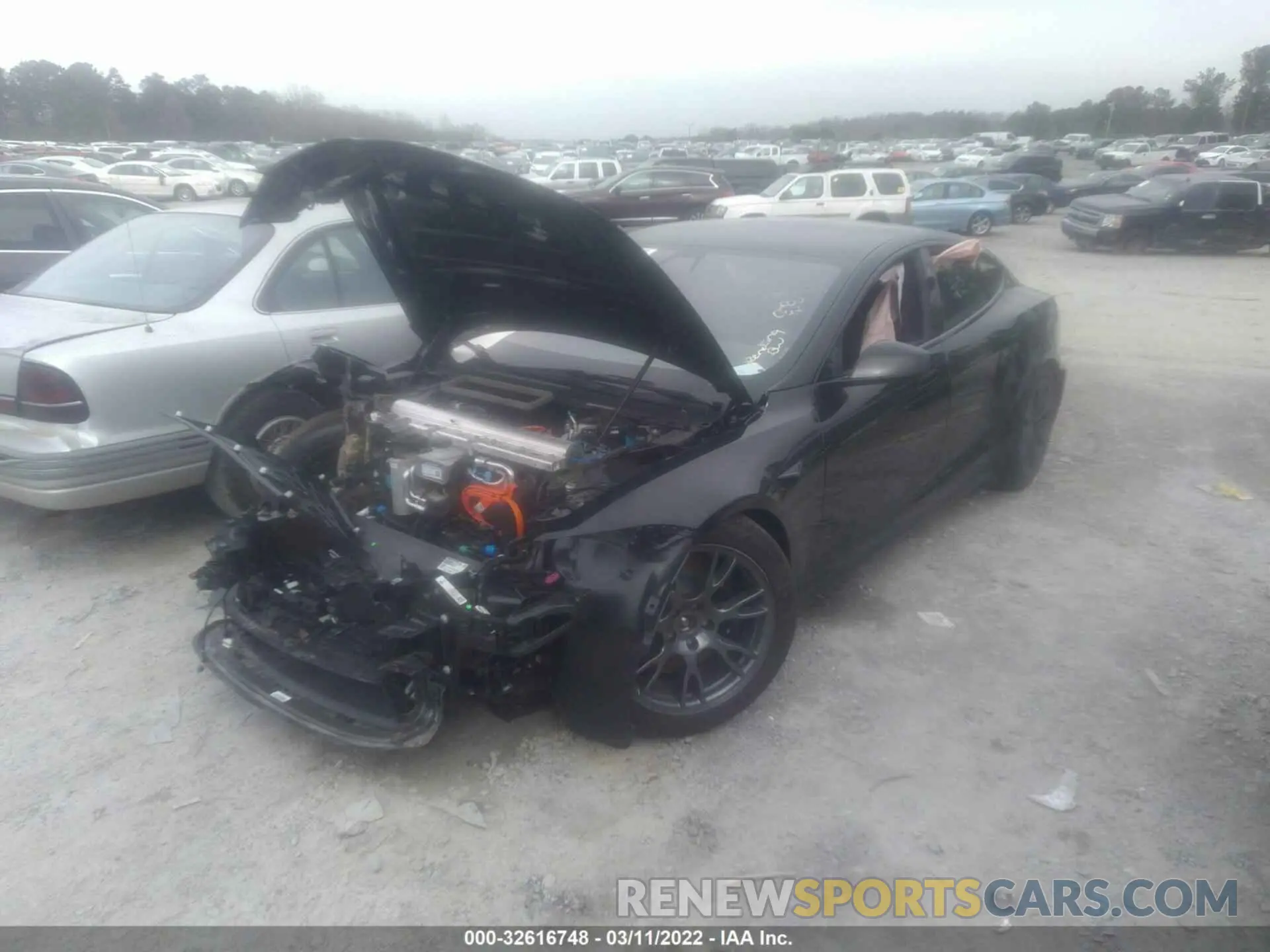 2 fotografías del automóvil dañado 5YJSA1E64MF451917 TESLA MODEL S 2021