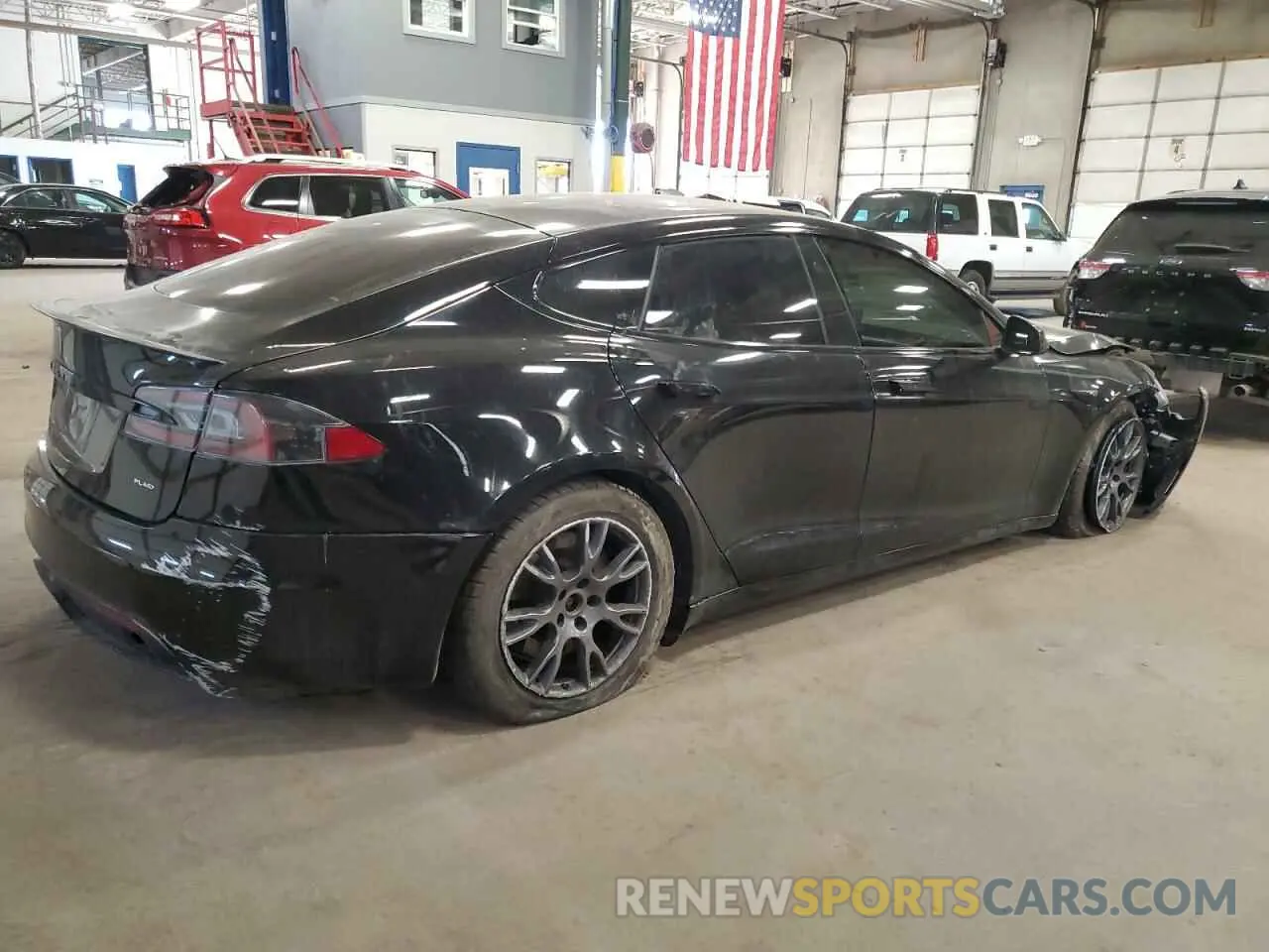 3 fotografías del automóvil dañado 5YJSA1E64MF454817 TESLA MODEL S 2021