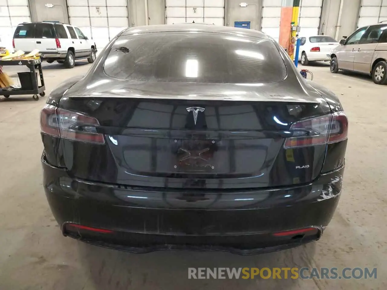 6 fotografías del automóvil dañado 5YJSA1E64MF454817 TESLA MODEL S 2021
