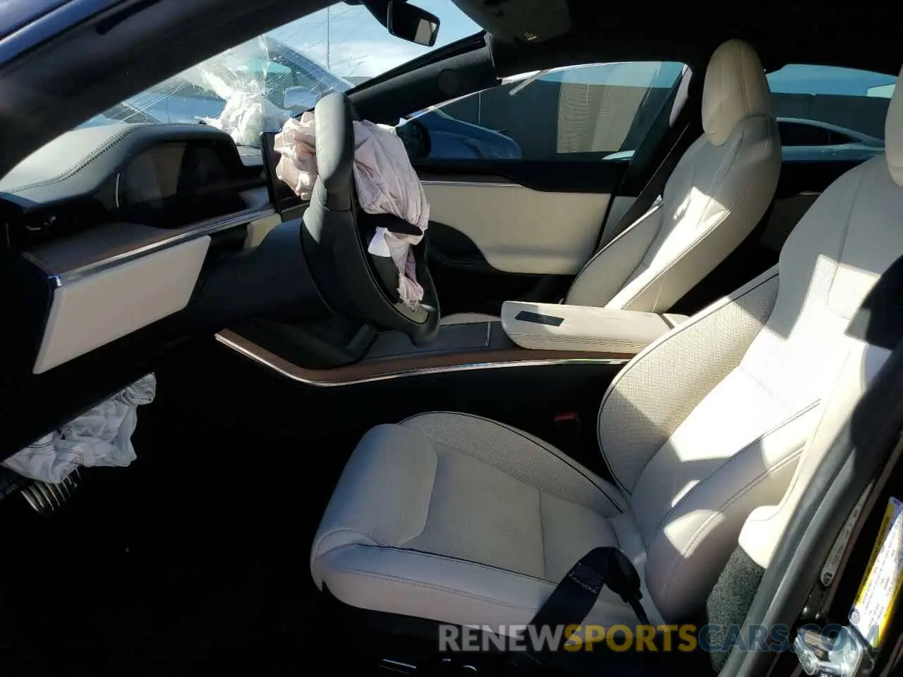7 fotografías del automóvil dañado 5YJSA1E65MF430784 TESLA MODEL S 2021