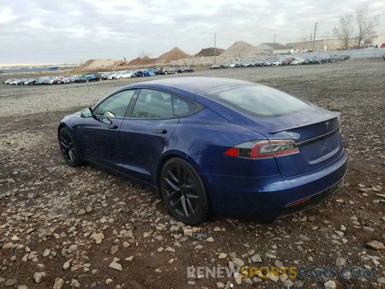 2 fotografías del automóvil dañado 5YJSA1E65MF439274 TESLA MODEL S 2021