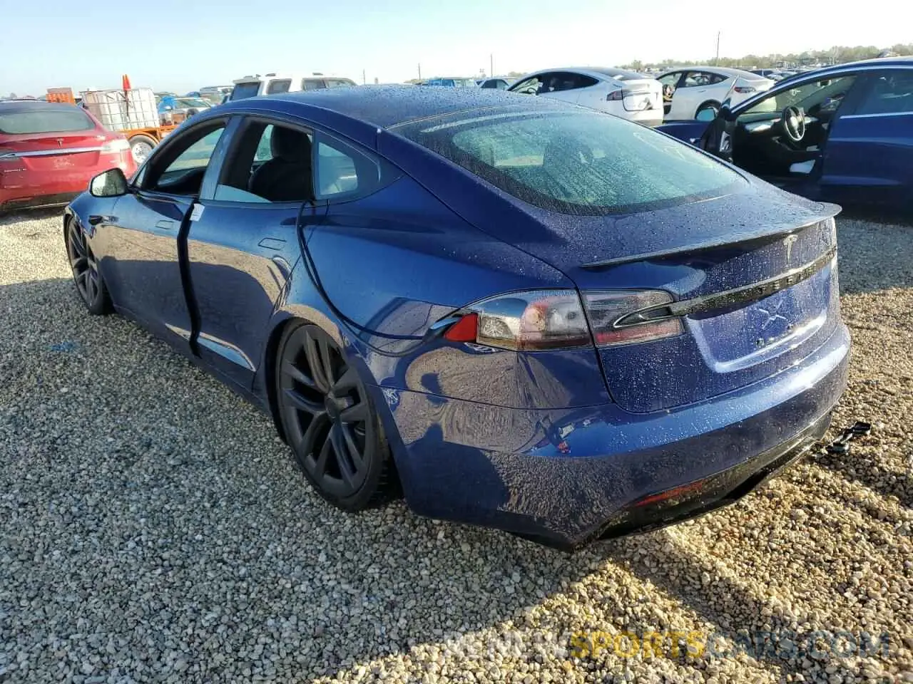 3 fotografías del automóvil dañado 5YJSA1E66MF431734 TESLA MODEL S 2021