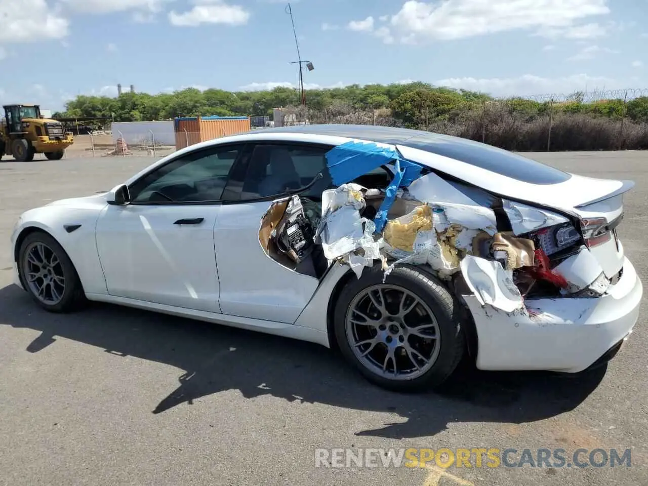 2 fotografías del automóvil dañado 5YJSA1E66MF453717 TESLA MODEL S 2021
