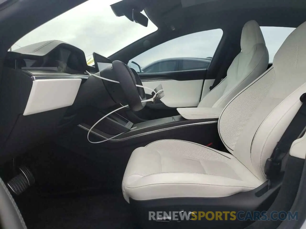 7 fotografías del automóvil dañado 5YJSA1E66MF453717 TESLA MODEL S 2021