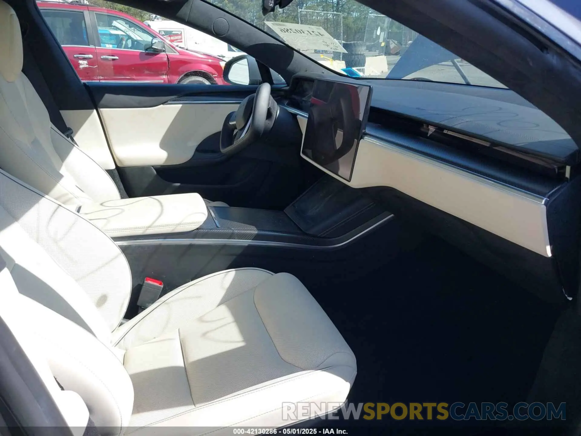 5 fotografías del automóvil dañado 5YJSA1E66MF456357 TESLA MODEL S 2021