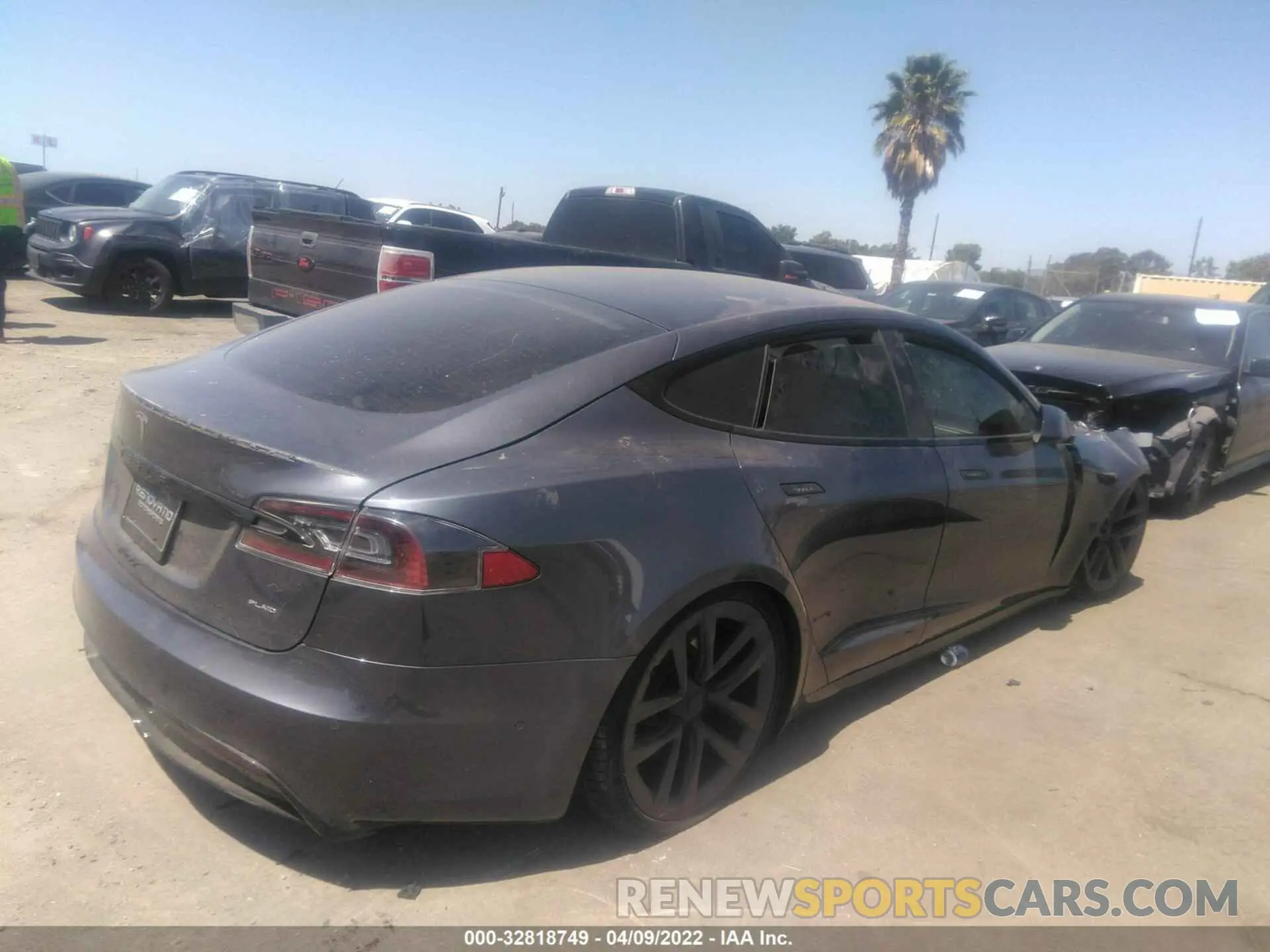 4 fotografías del automóvil dañado 5YJSA1E67MF431578 TESLA MODEL S 2021