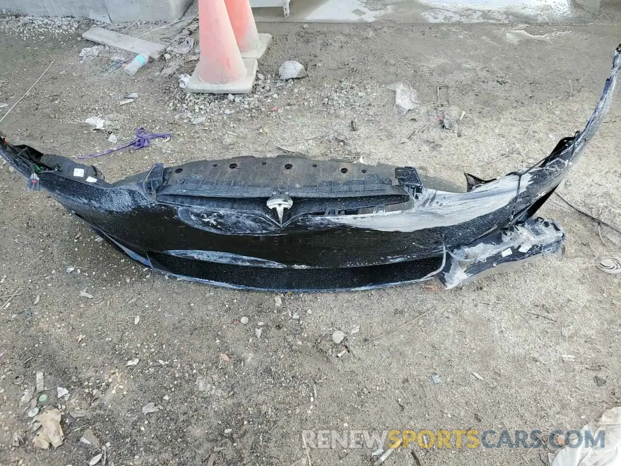 12 fotografías del automóvil dañado 5YJSA1E67MF441771 TESLA MODEL S 2021