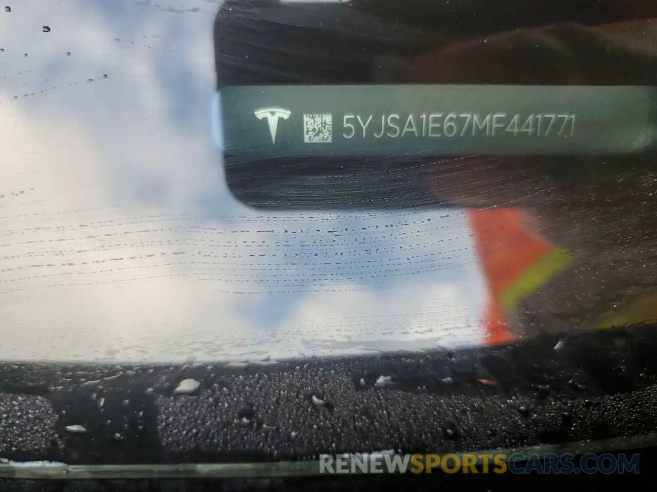 13 fotografías del automóvil dañado 5YJSA1E67MF441771 TESLA MODEL S 2021