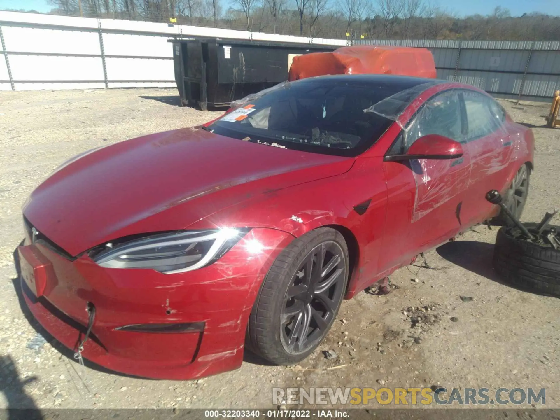 2 fotografías del automóvil dañado 5YJSA1E67MF452818 TESLA MODEL S 2021