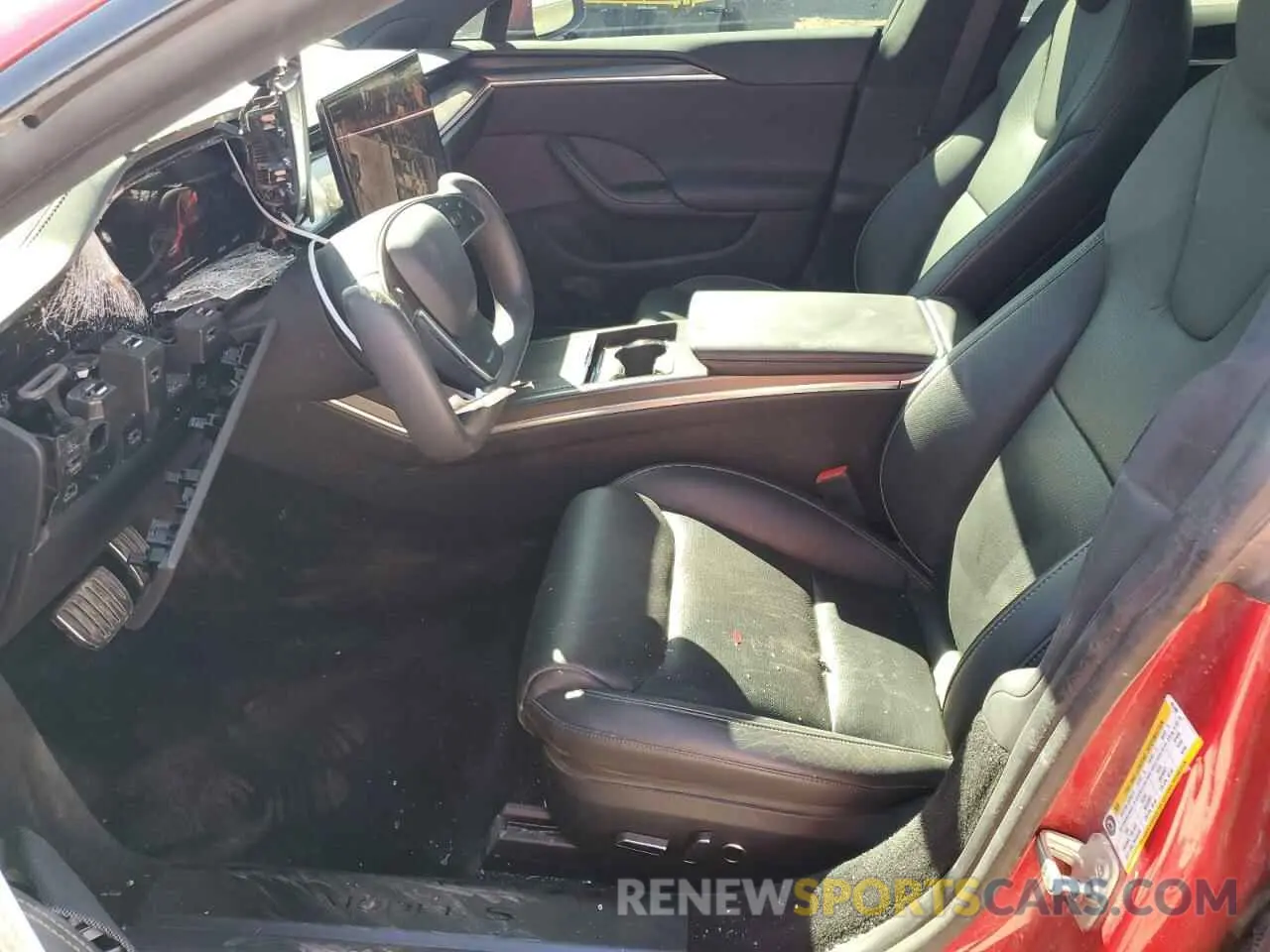 7 fotografías del automóvil dañado 5YJSA1E68MF451449 TESLA MODEL S 2021