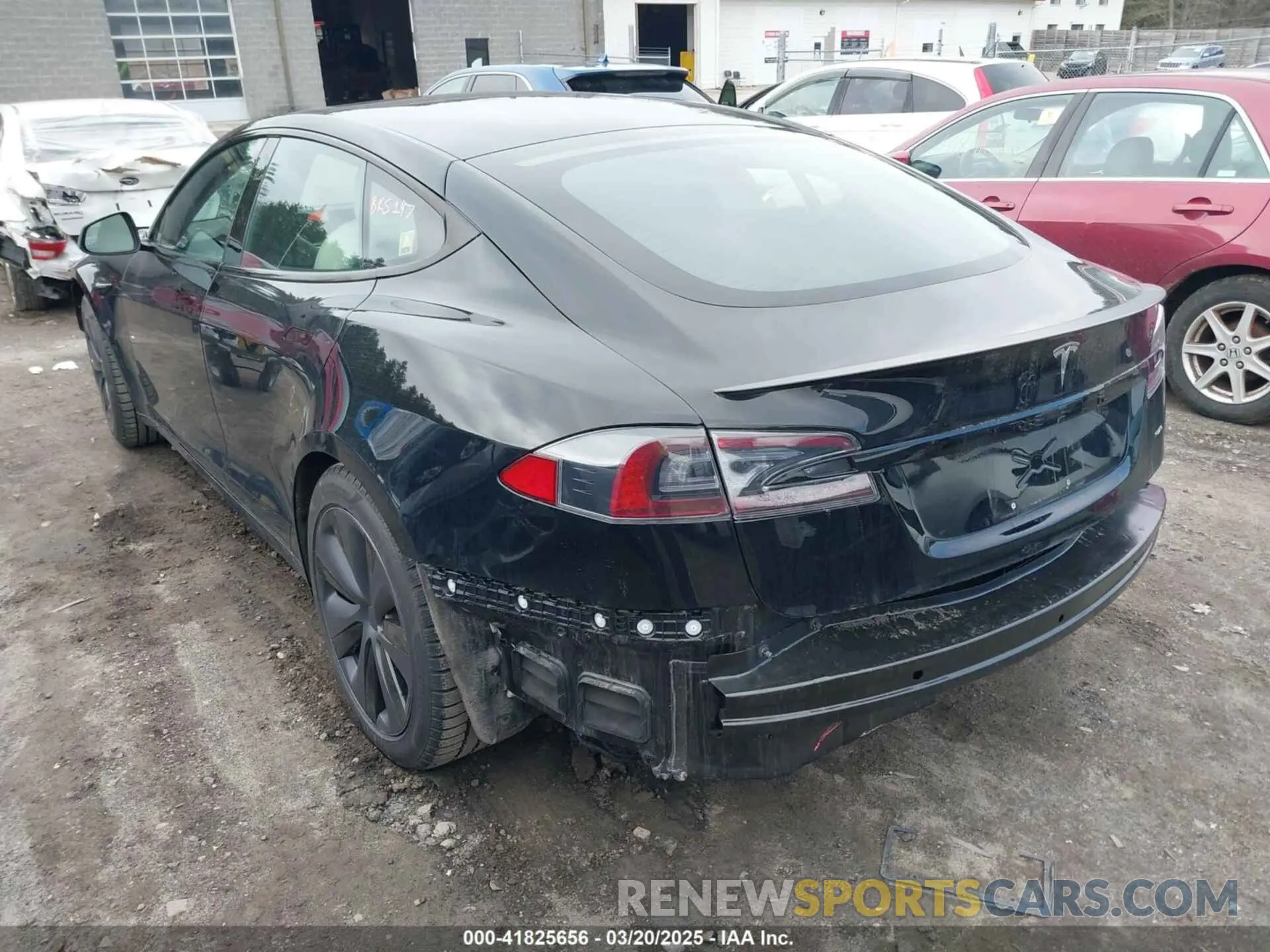 3 fotografías del automóvil dañado 5YJSA1E69MF439147 TESLA MODEL S 2021