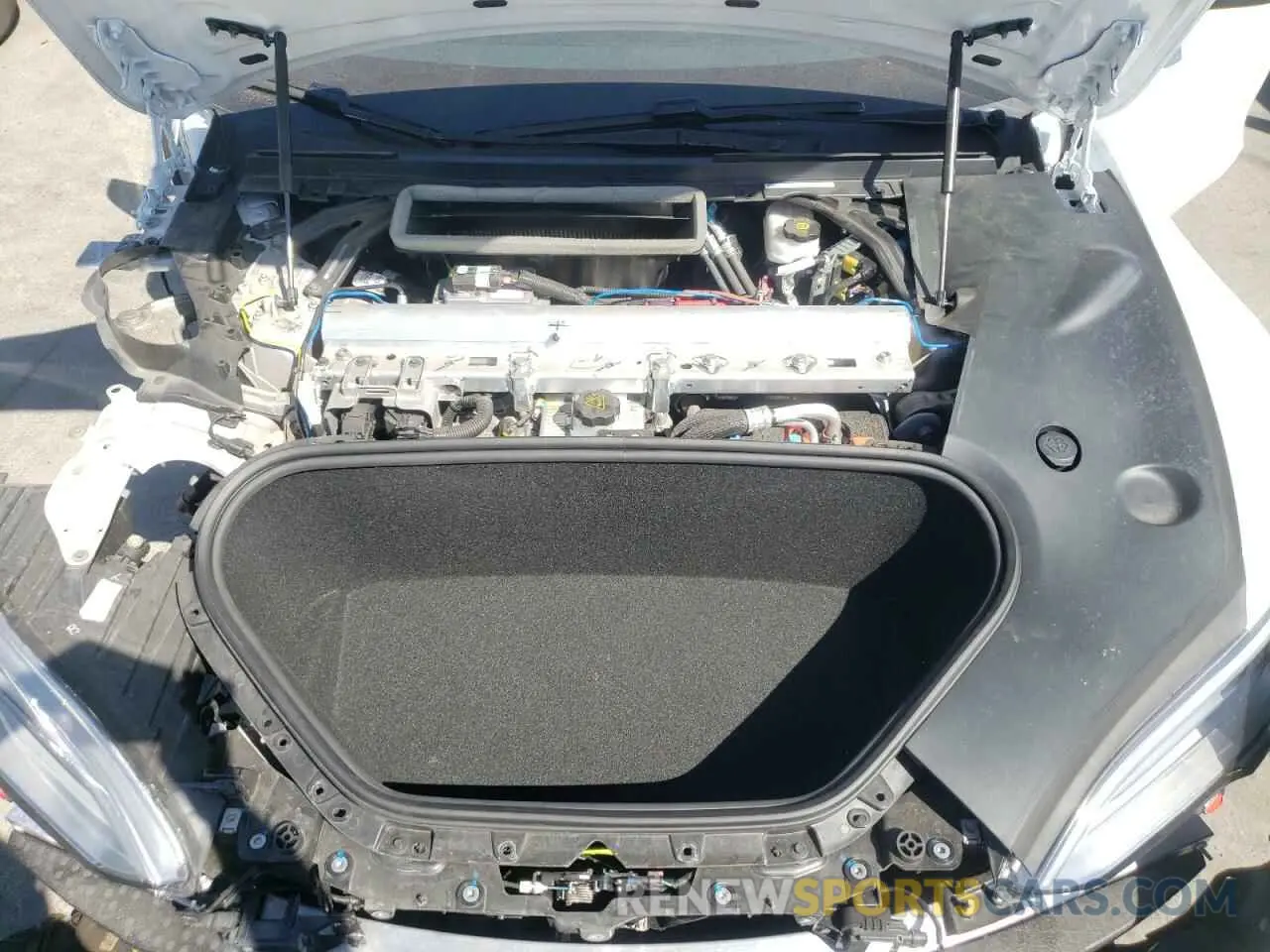 7 fotografías del automóvil dañado 5YJSA1E69MF446938 TESLA MODEL S 2021