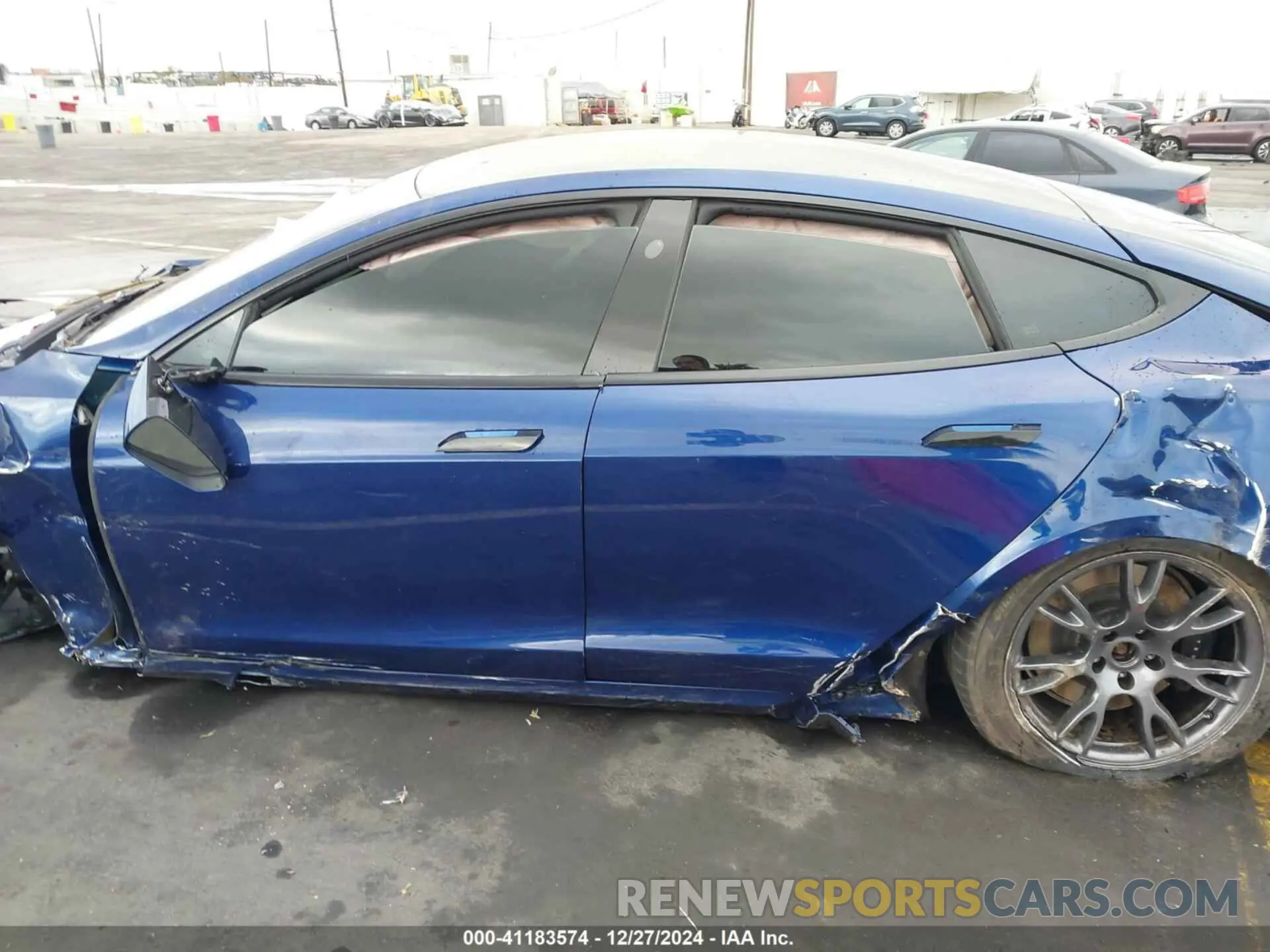 14 fotografías del automóvil dañado 5YJSA1E69MF449385 TESLA MODEL S 2021