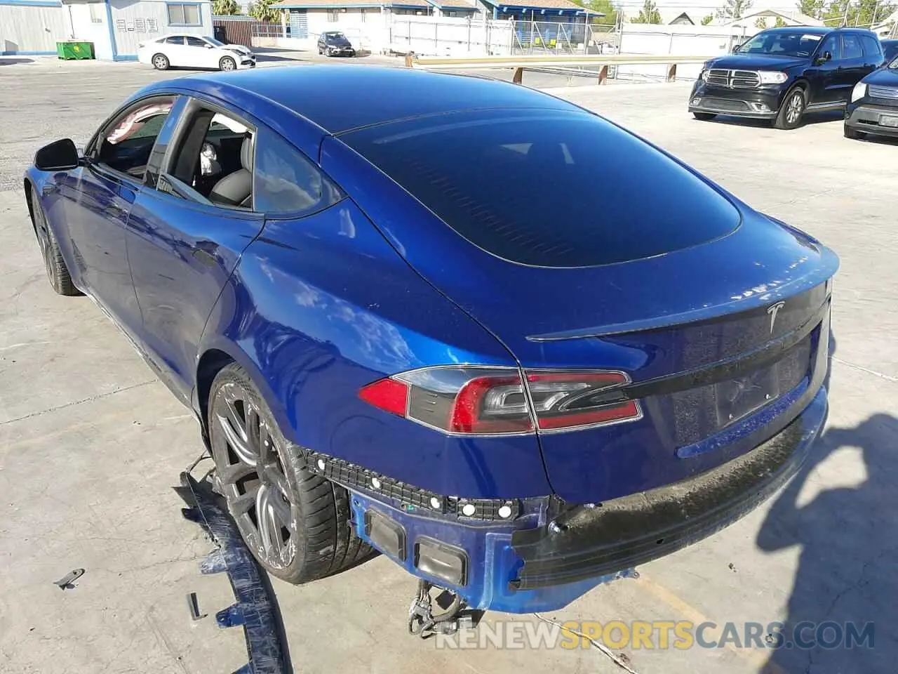 3 fotografías del automóvil dañado 5YJSA1E69MF452352 TESLA MODEL S 2021