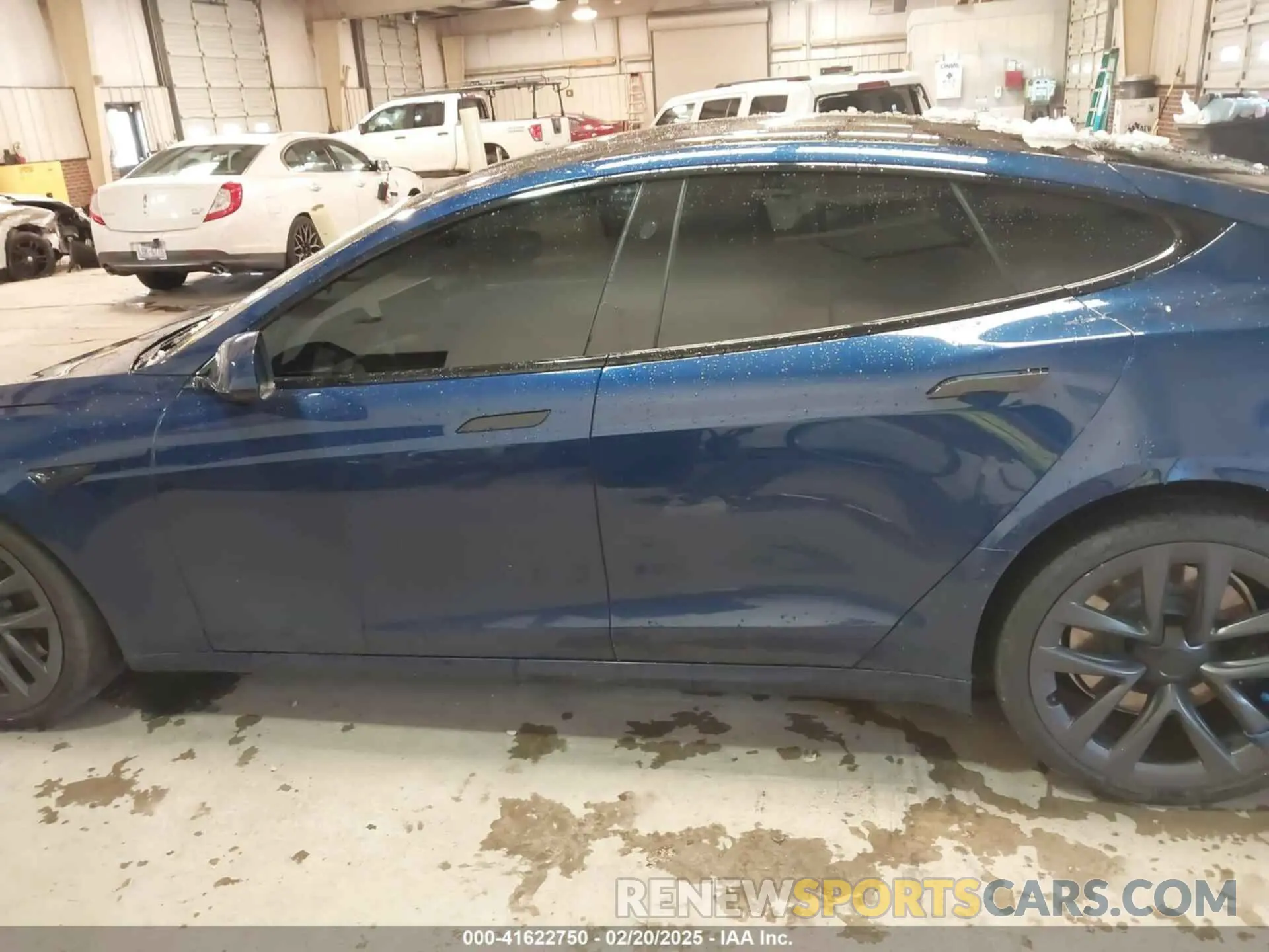 14 fotografías del automóvil dañado 5YJSA1E6XMF439884 TESLA MODEL S 2021