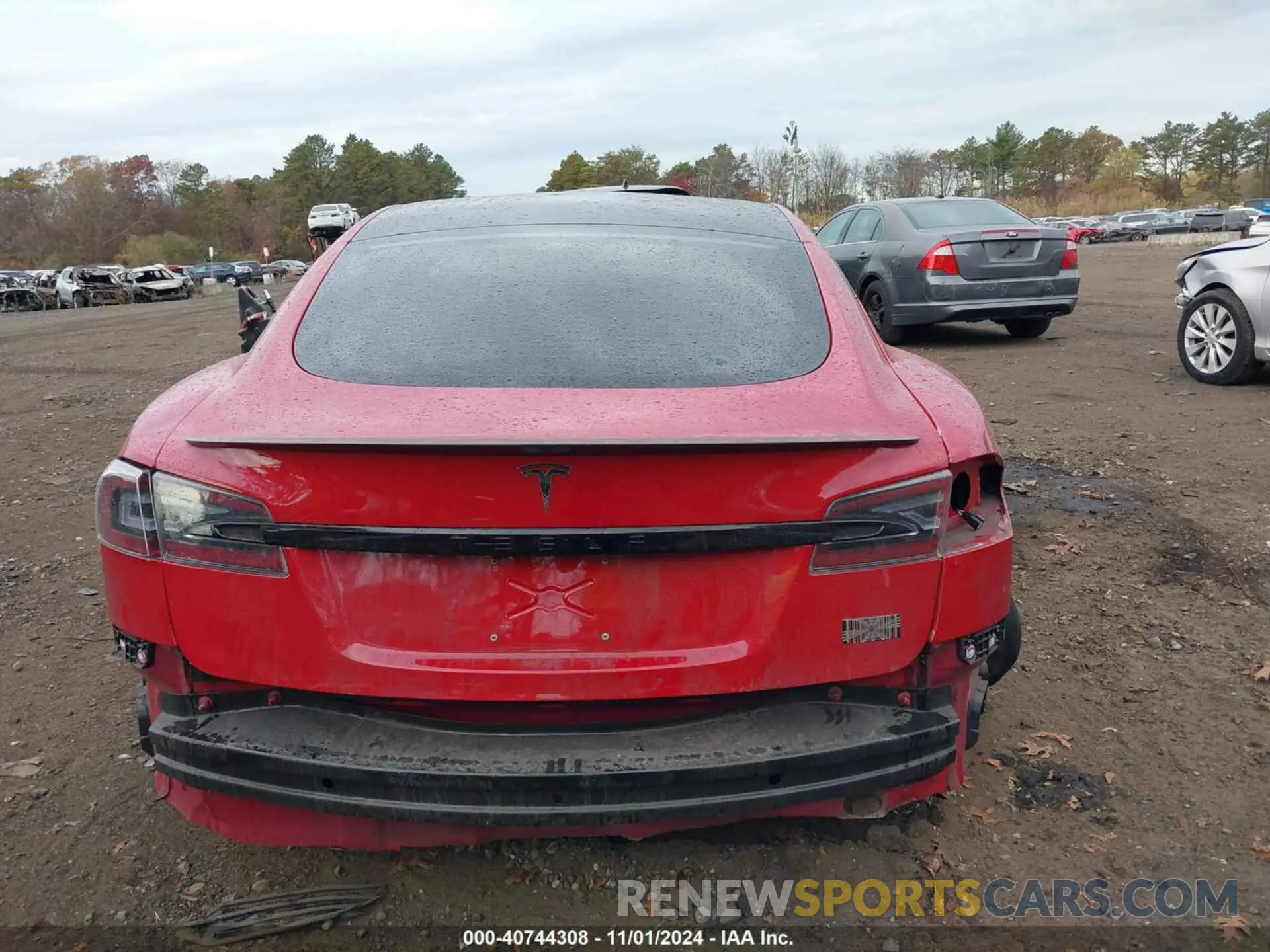 16 fotografías del automóvil dañado 5YJSA1E6XMF451632 TESLA MODEL S 2021