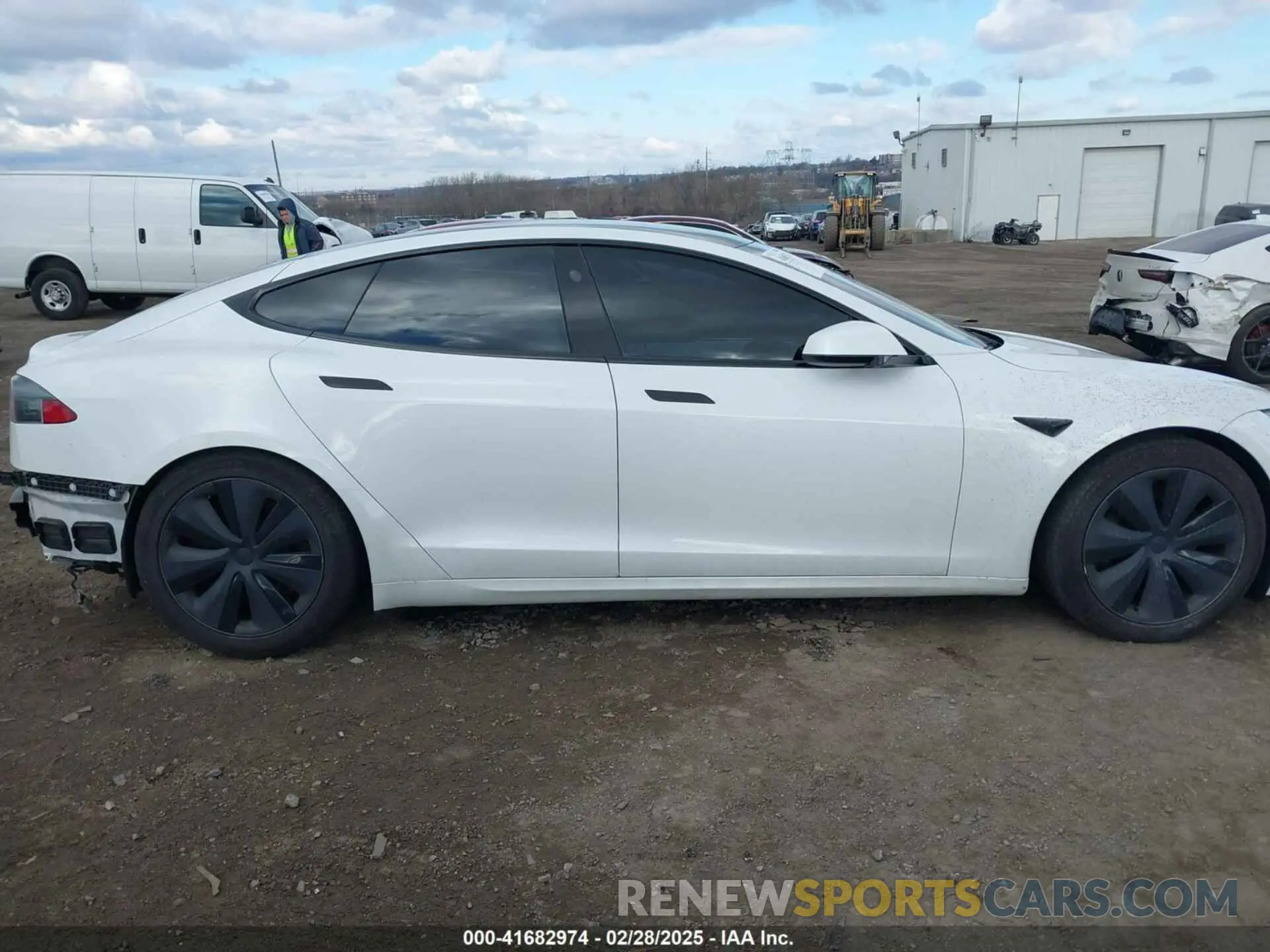 12 fotografías del automóvil dañado 5YJSA1E50NF469579 TESLA MODEL S 2022