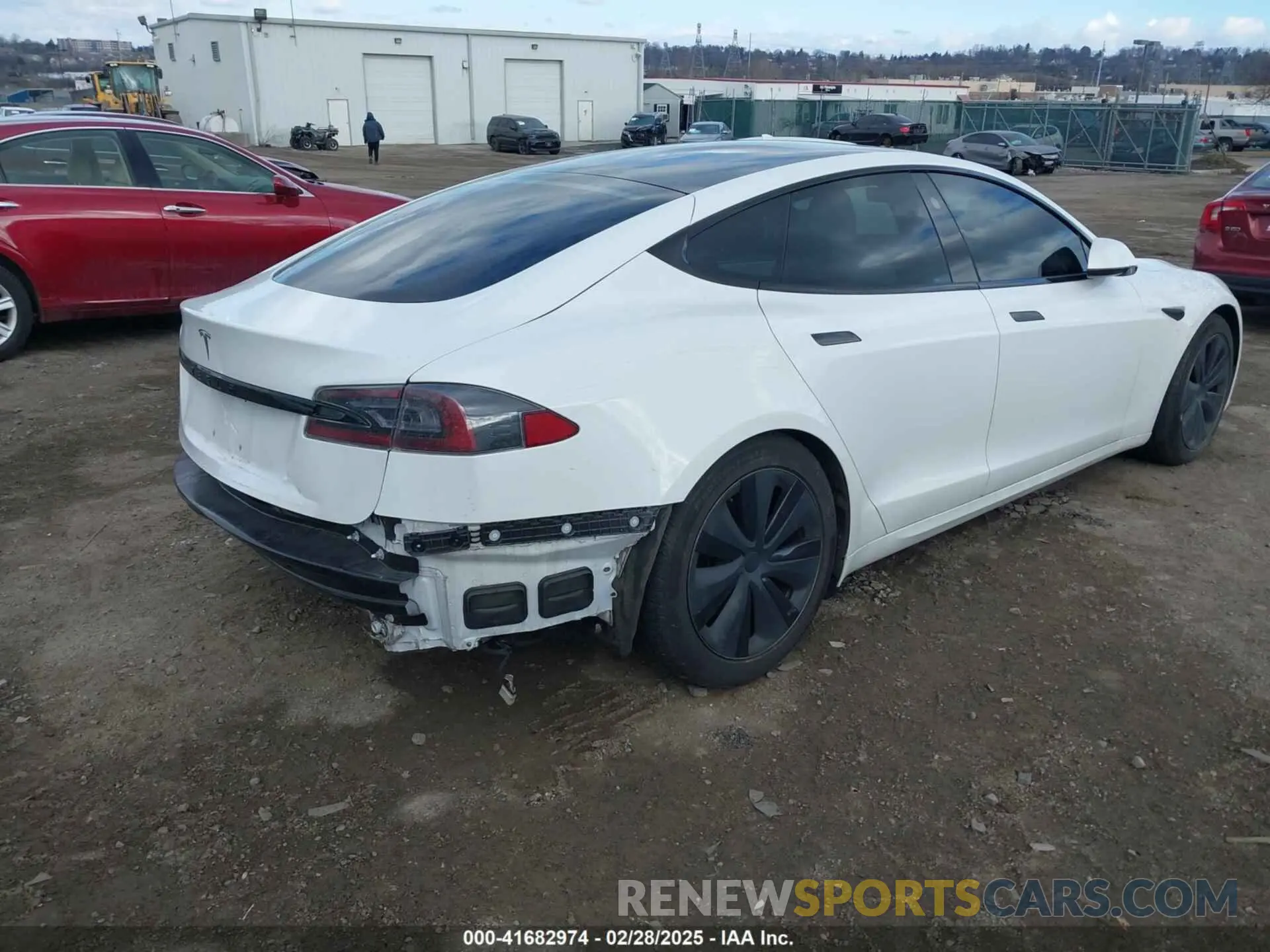 4 fotografías del automóvil dañado 5YJSA1E50NF469579 TESLA MODEL S 2022
