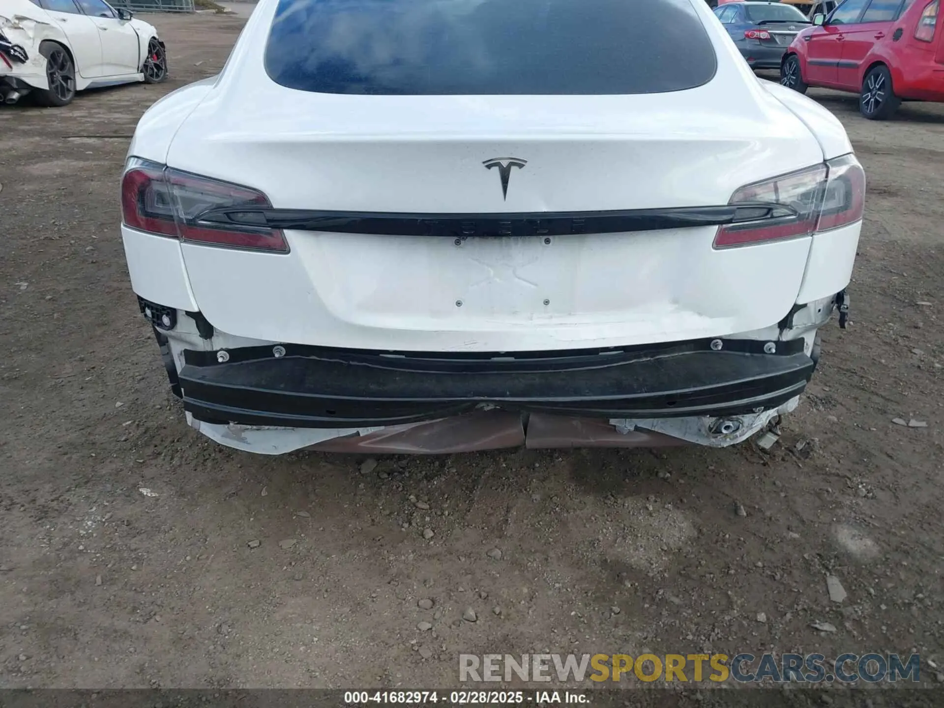 6 fotografías del automóvil dañado 5YJSA1E50NF469579 TESLA MODEL S 2022