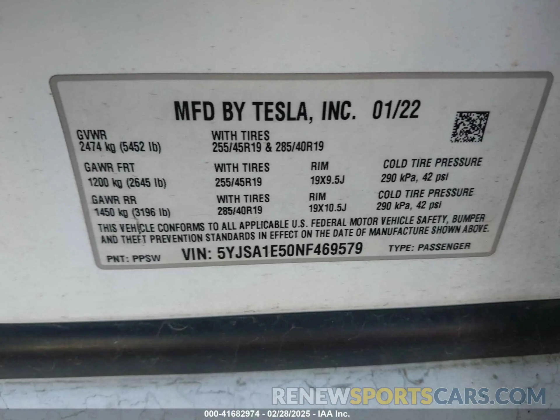 9 fotografías del automóvil dañado 5YJSA1E50NF469579 TESLA MODEL S 2022