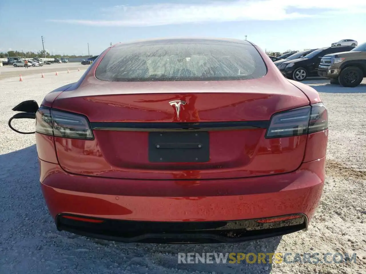6 fotografías del automóvil dañado 5YJSA1E50NF477973 TESLA MODEL S 2022