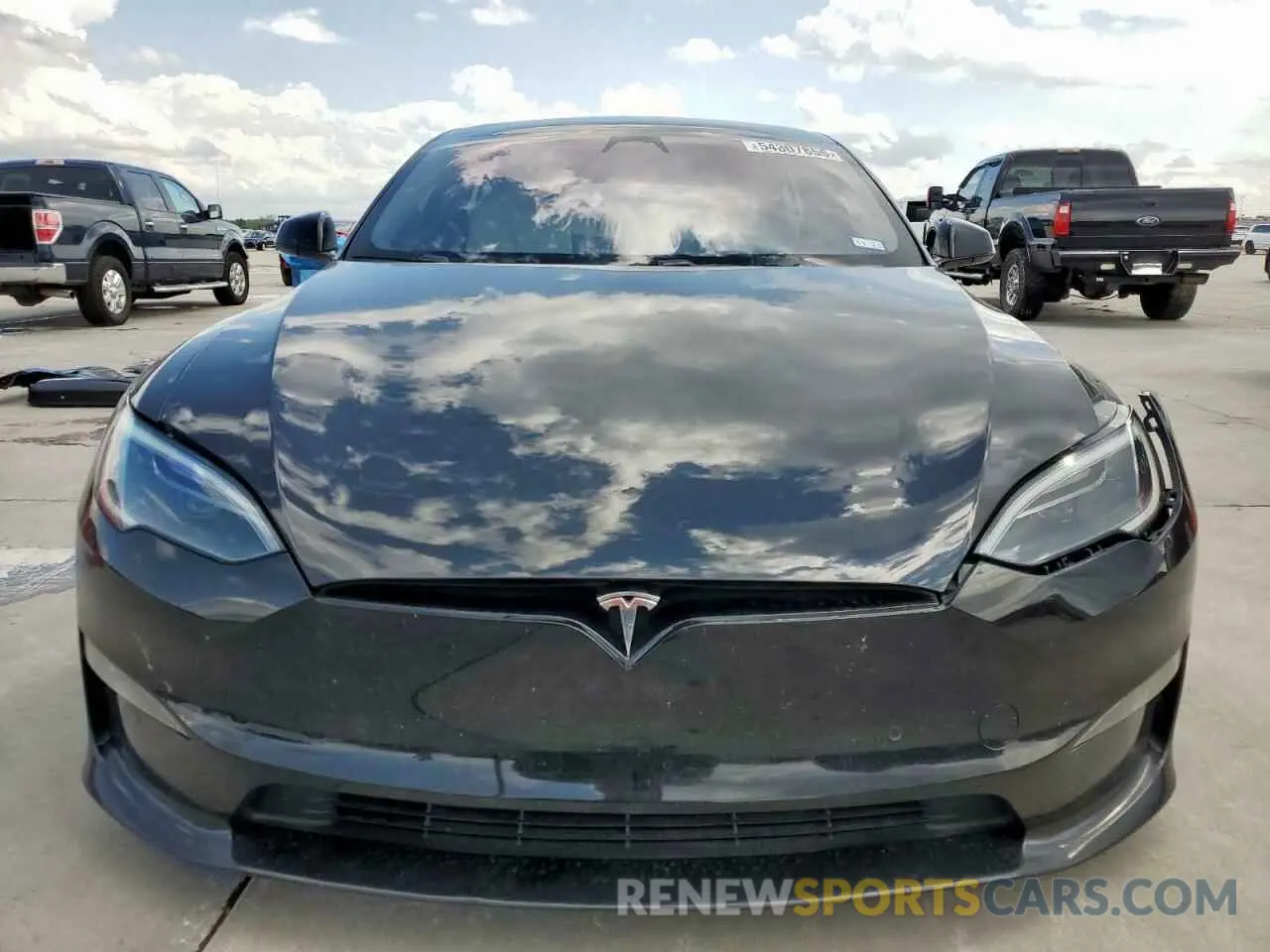5 fotografías del automóvil dañado 5YJSA1E50NF492117 TESLA MODEL S 2022