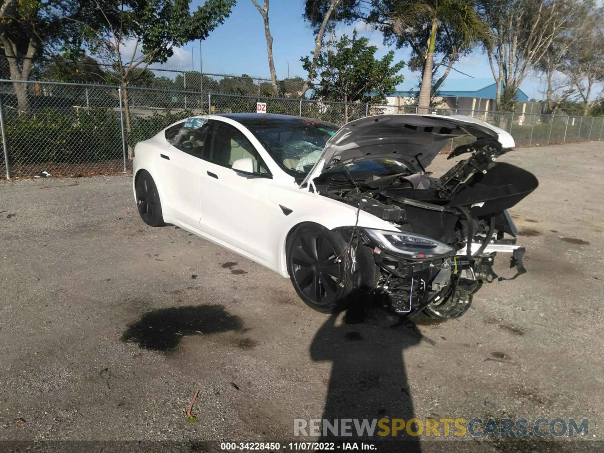 1 fotografías del automóvil dañado 5YJSA1E51NF458817 TESLA MODEL S 2022