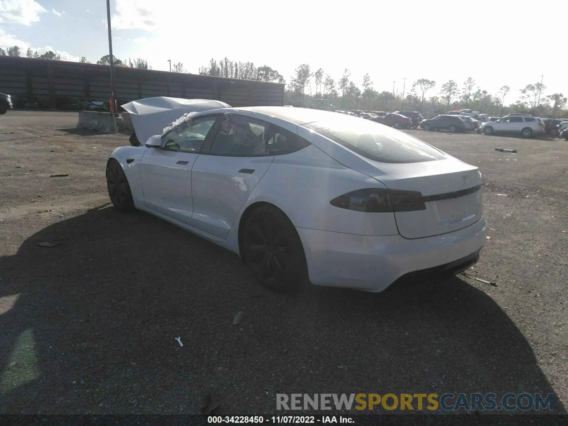 3 fotografías del automóvil dañado 5YJSA1E51NF458817 TESLA MODEL S 2022