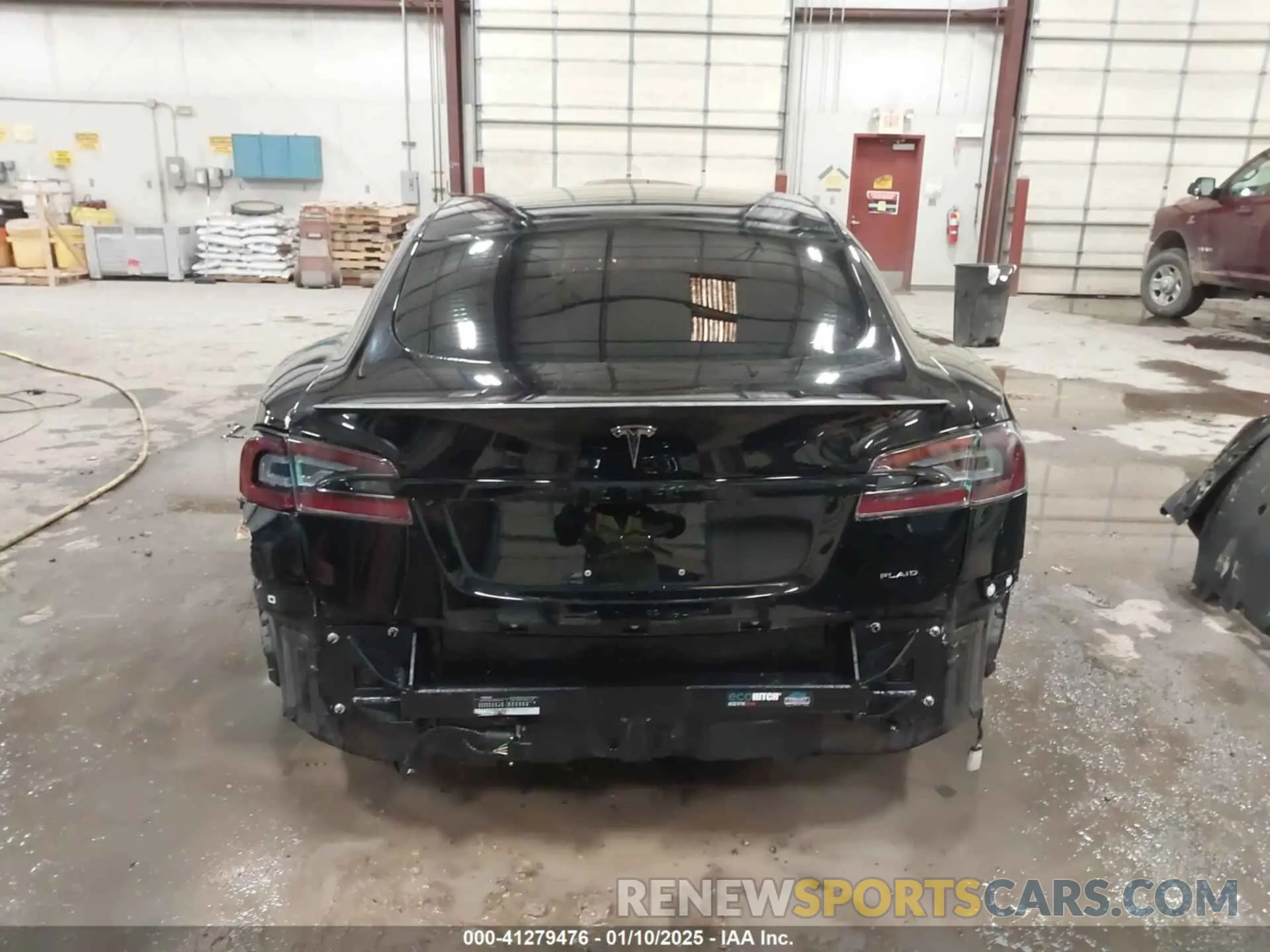 17 fotografías del automóvil dañado 5YJSA1E51NF460521 TESLA MODEL S 2022