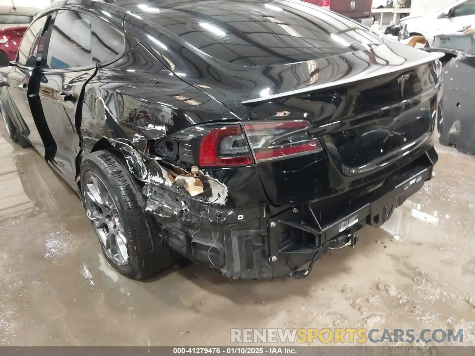 6 fotografías del automóvil dañado 5YJSA1E51NF460521 TESLA MODEL S 2022