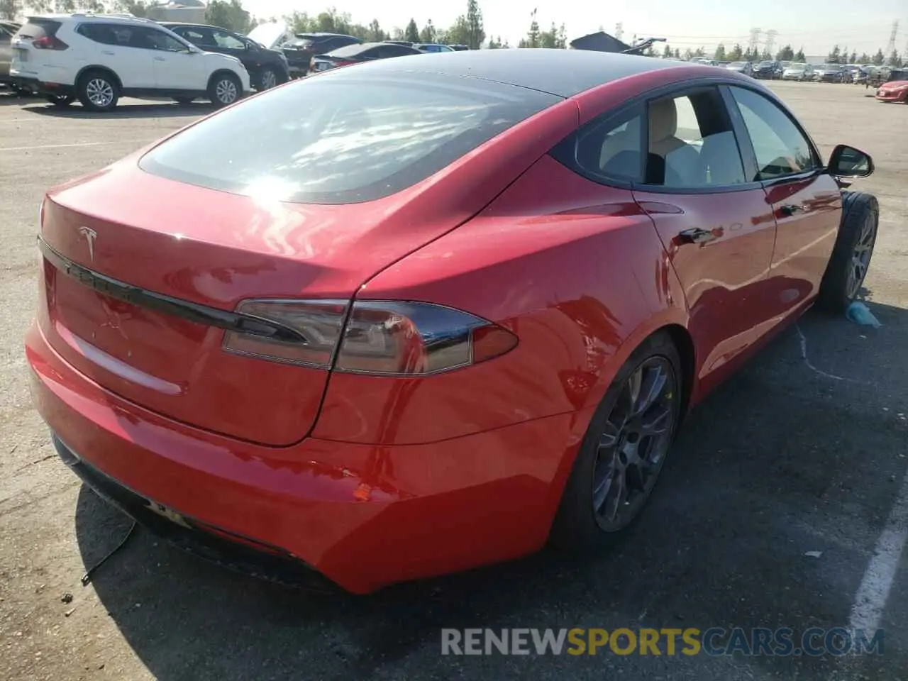 4 fotografías del automóvil dañado 5YJSA1E51NF469722 TESLA MODEL S 2022