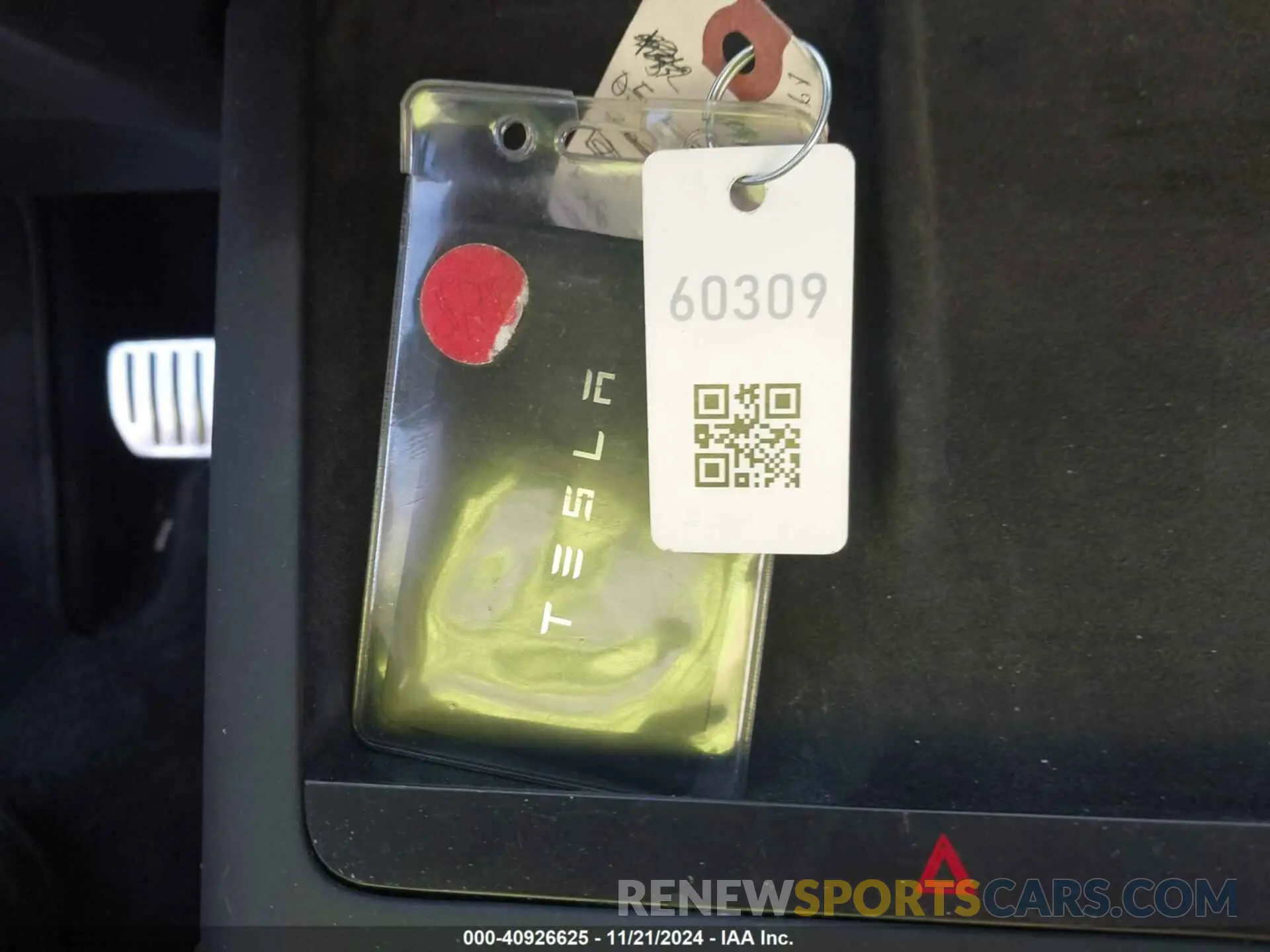 11 fotografías del automóvil dañado 5YJSA1E51NF479943 TESLA MODEL S 2022