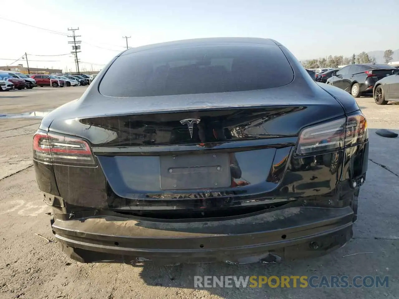 6 fotografías del automóvil dañado 5YJSA1E51NF482745 TESLA MODEL S 2022