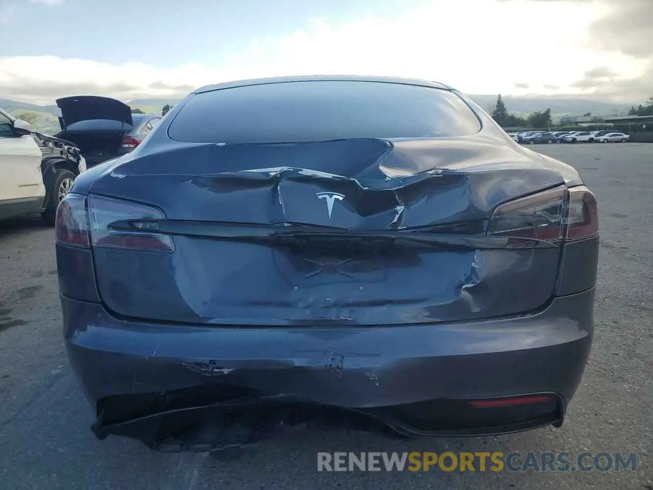 6 fotografías del automóvil dañado 5YJSA1E52NF464464 TESLA MODEL S 2022