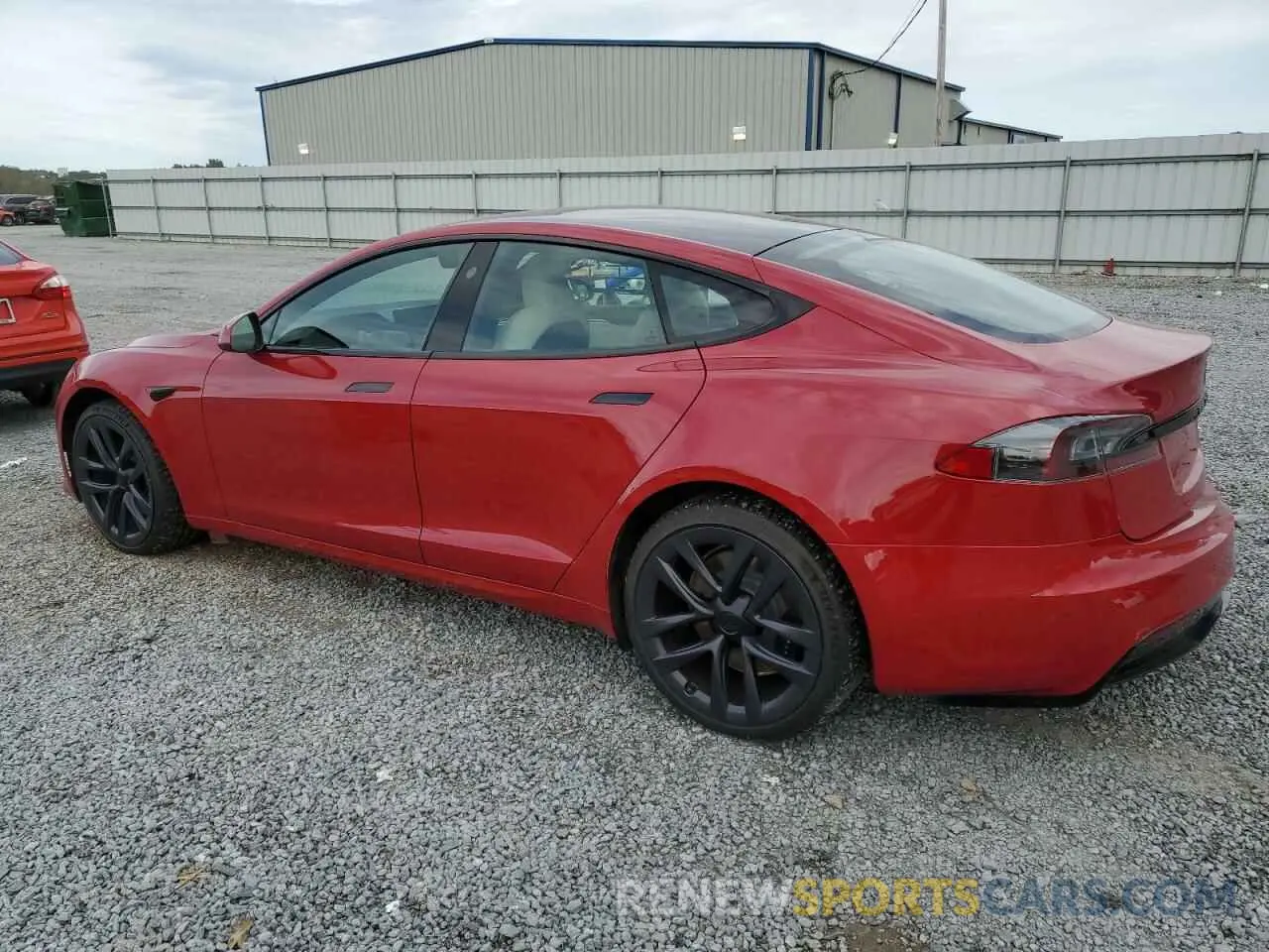 2 fotografías del automóvil dañado 5YJSA1E52NF470622 TESLA MODEL S 2022