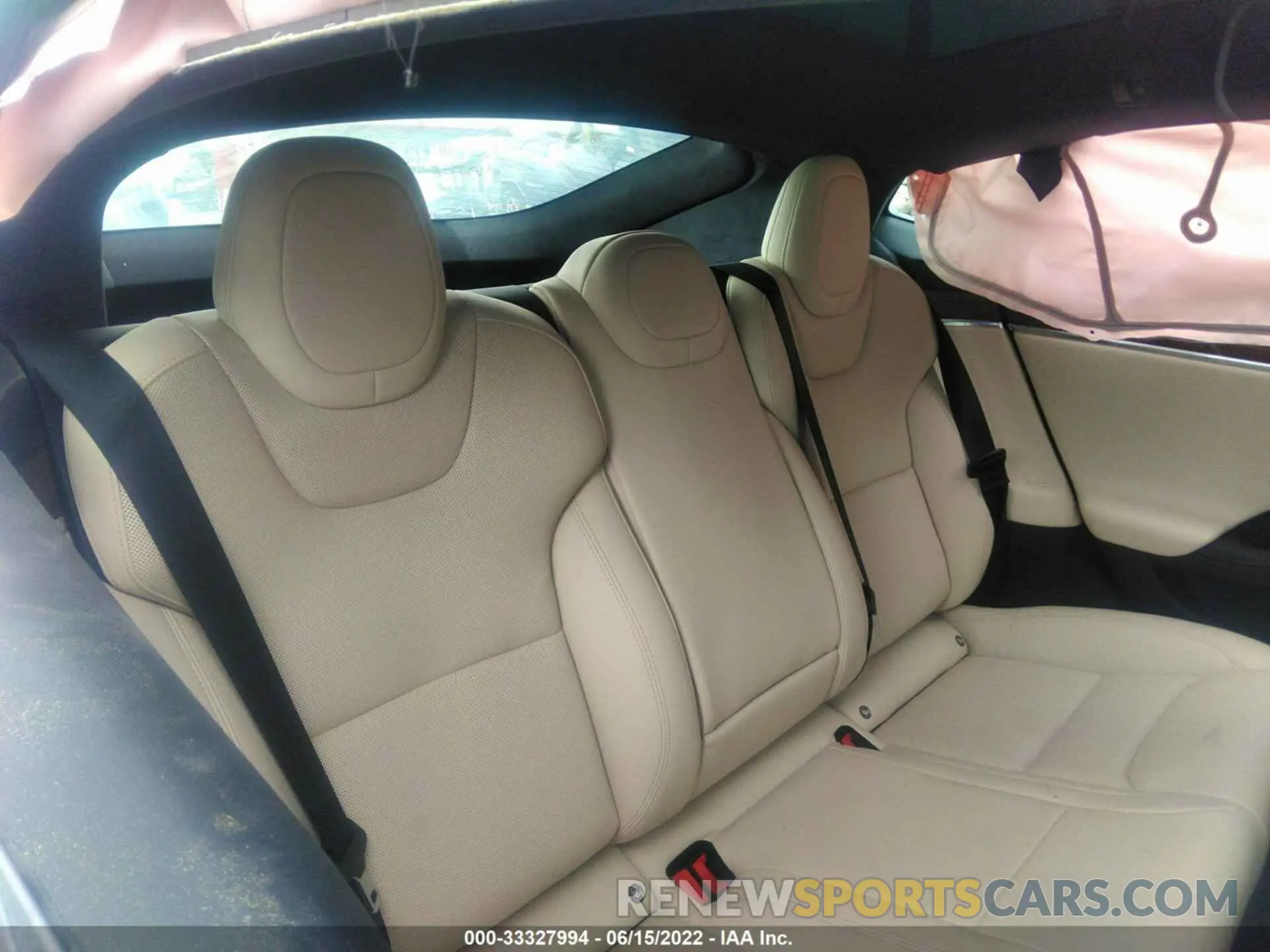 8 fotografías del automóvil dañado 5YJSA1E52NF473939 TESLA MODEL S 2022
