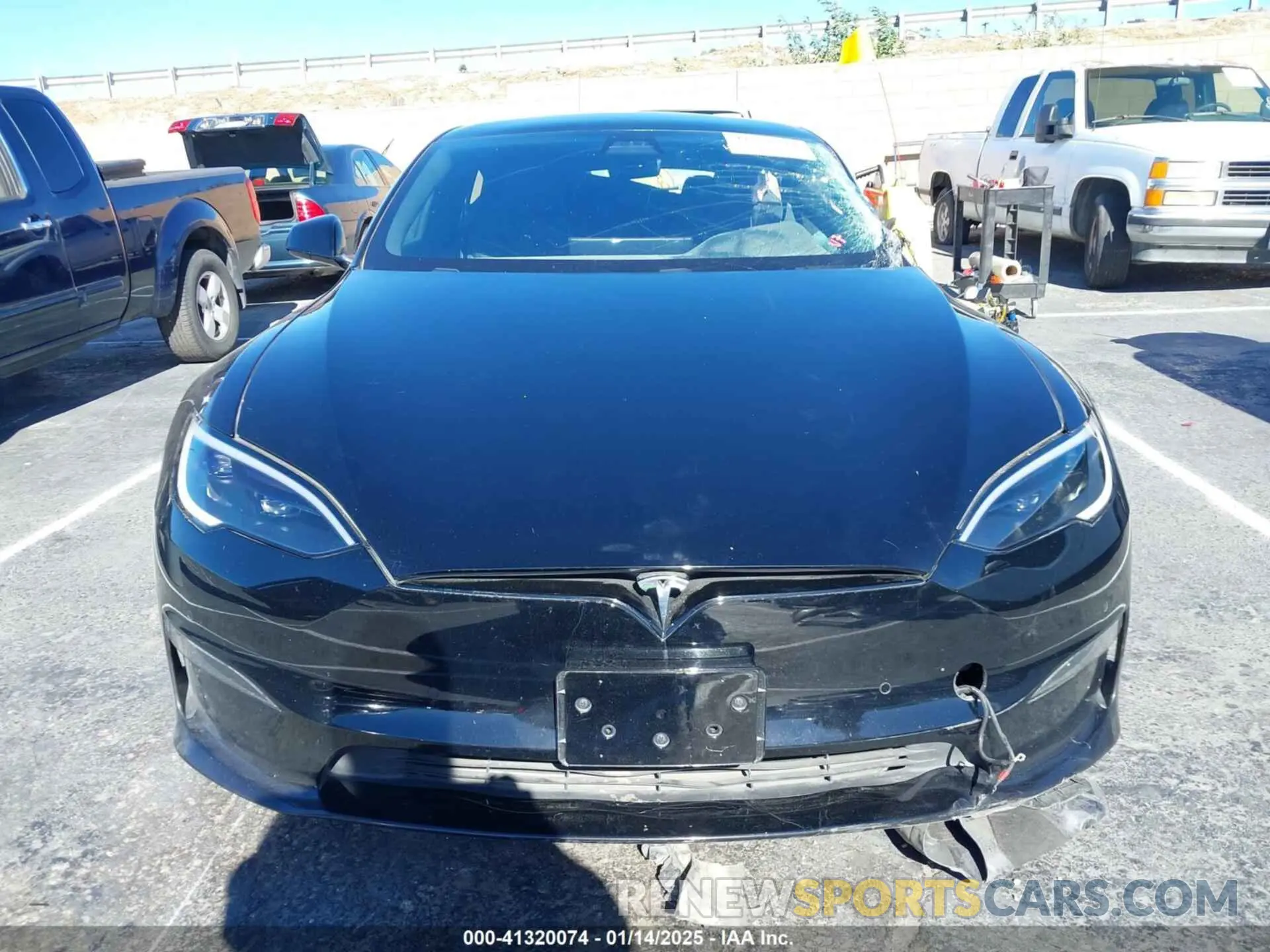 11 fotografías del automóvil dañado 5YJSA1E52NF476906 TESLA MODEL S 2022