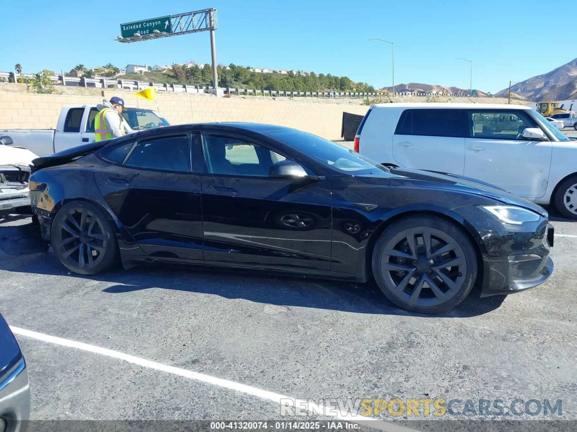 12 fotografías del automóvil dañado 5YJSA1E52NF476906 TESLA MODEL S 2022