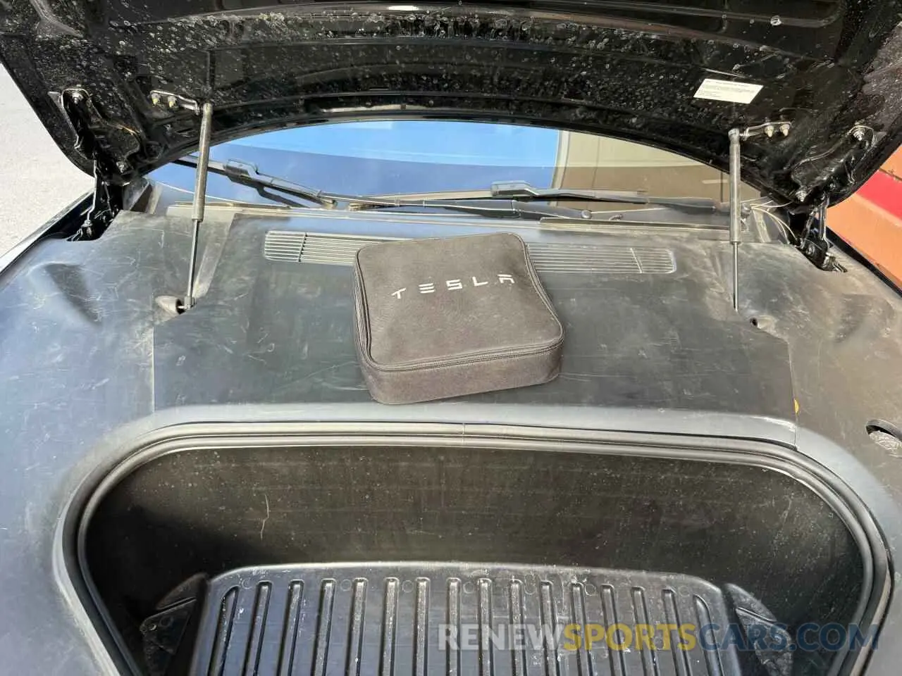 7 fotografías del automóvil dañado 5YJSA1E52NF478767 TESLA MODEL S 2022