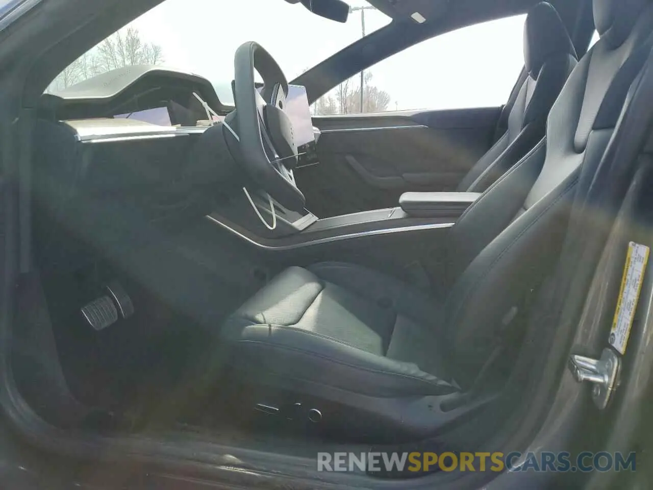 7 fotografías del automóvil dañado 5YJSA1E52NF493608 TESLA MODEL S 2022