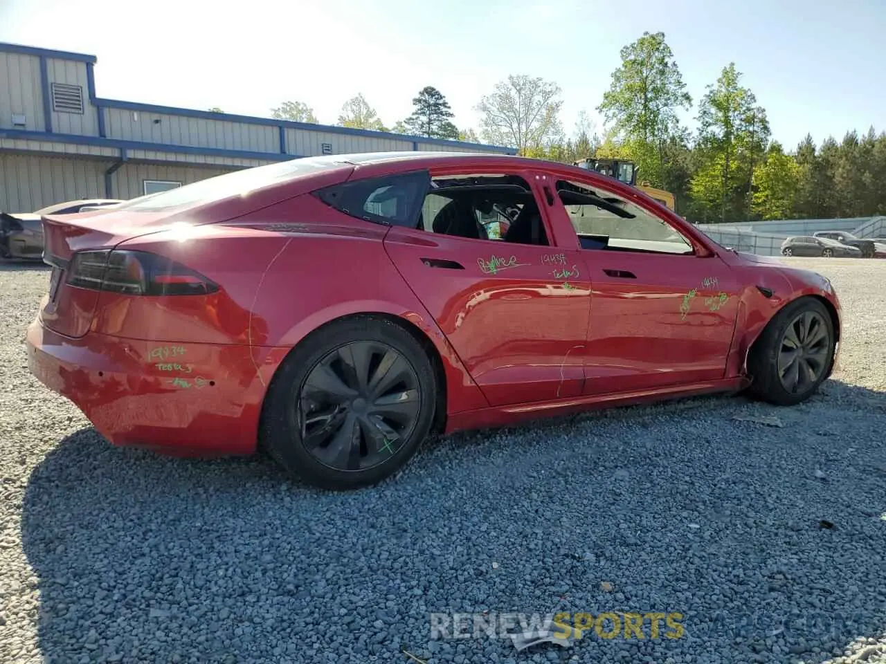 3 fotografías del automóvil dañado 5YJSA1E52NF493799 TESLA MODEL S 2022