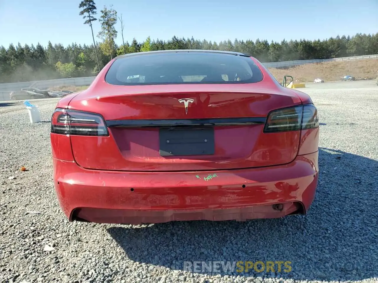 6 fotografías del automóvil dañado 5YJSA1E52NF493799 TESLA MODEL S 2022