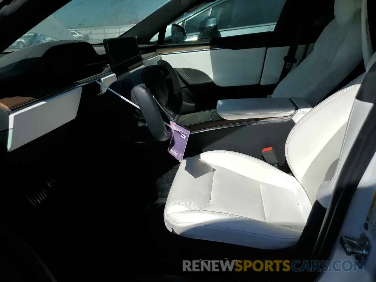 7 fotografías del automóvil dañado 5YJSA1E53NF463307 TESLA MODEL S 2022