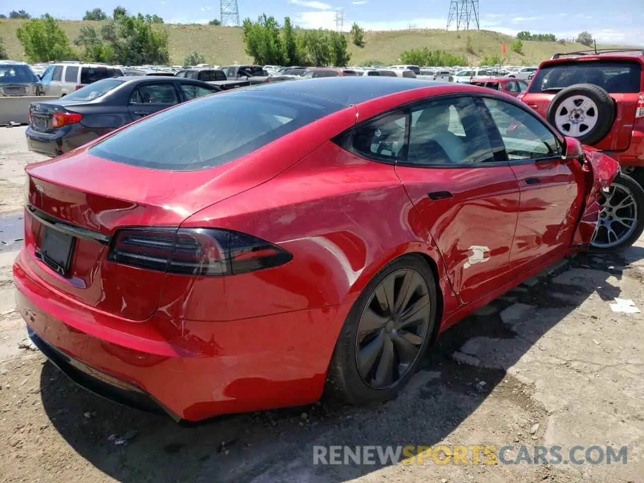 4 fotografías del automóvil dañado 5YJSA1E53NF473769 TESLA MODEL S 2022